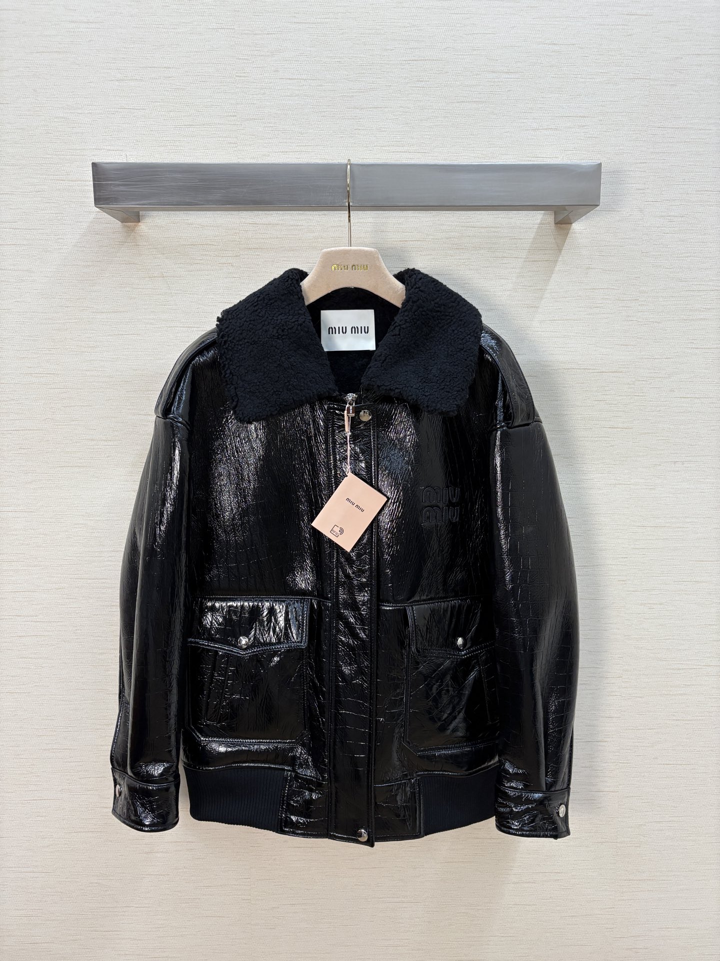 NO:636023,2025, new M*U M*U fur one piece, all real photos, Miu Miu-clothing, alexander wang198609092025,上新M*U M*U皮毛一体,全部实拍,缪缪-服装,alexander wang,Women's clothing