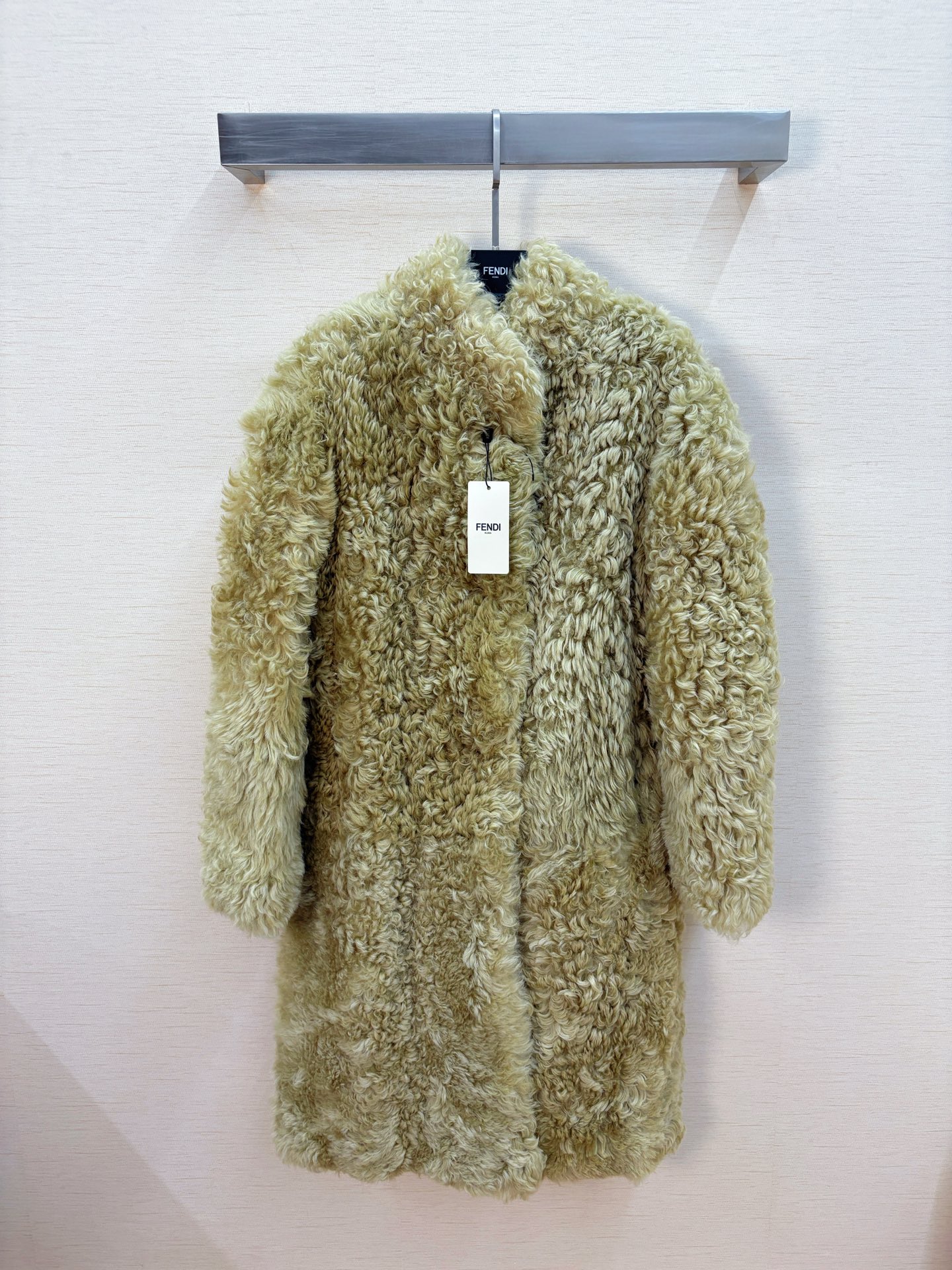 NO:636032,2025, new F*NDI fur one-piece, all real shots, Fendi-clothing, fendi, alexander wang198609092025,上新F*NDI皮毛一体,全部实拍,芬迪-服装,fendi,alexander wang,Women's clothing