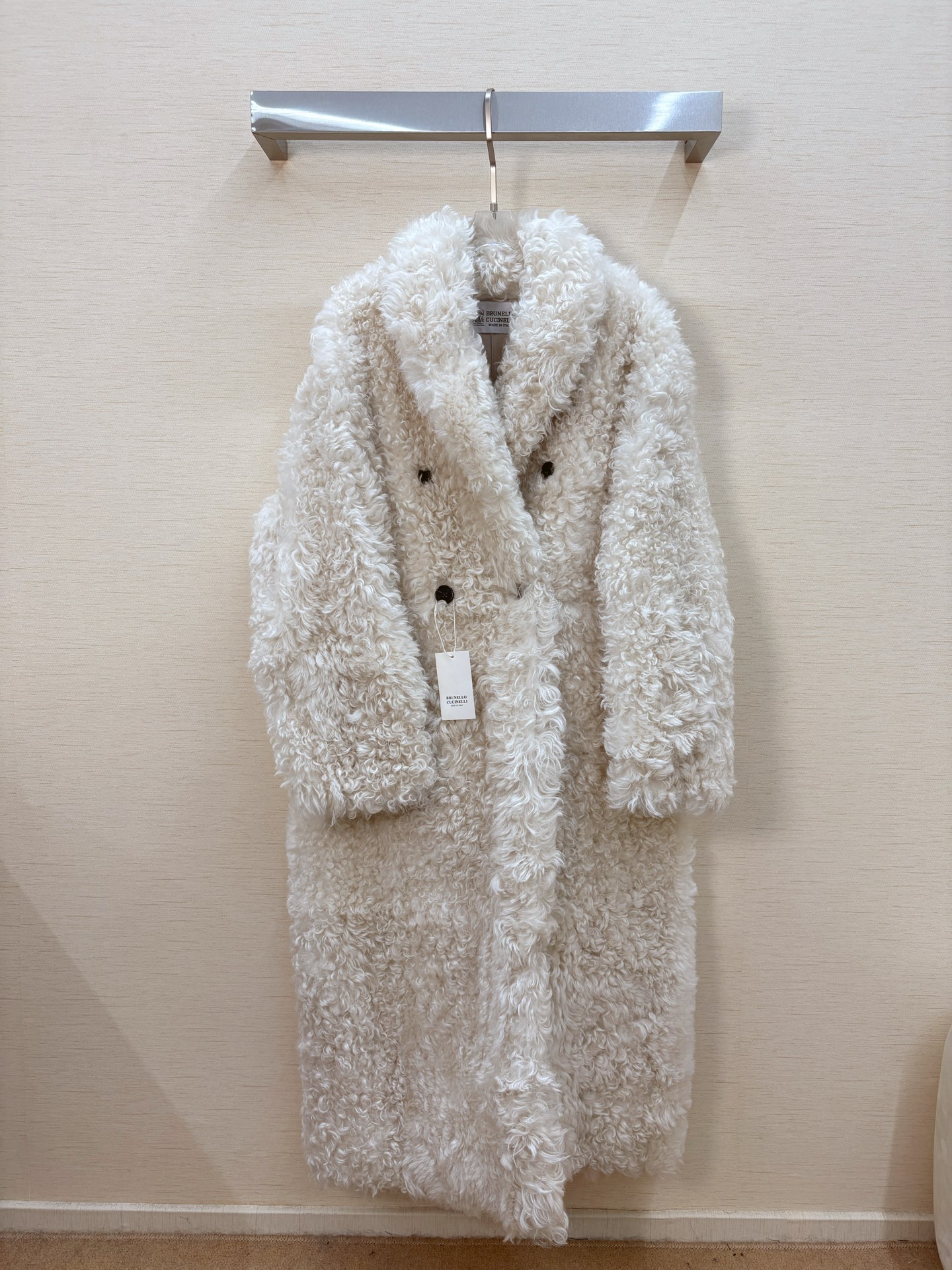 NO:636045,2025, new B*C long imported fur in apricot color, all real shots, 5 colors available, women's clothing, alexander wang198609092025,上新B*C长款进口皮毛一体杏色,全部实拍5色可选,女装,alexander wang,Women's clothing