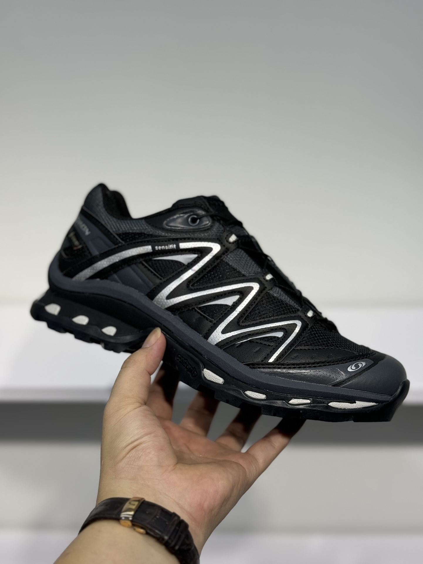 NO:276514,Spot Salomon XTQ khaki Top versions available Size:36 36.5 37.5 38 38.5 39 40.5 41 42 42.5 43 44 44.5 45,19860909档口现货 萨洛蒙Salomon XTQ卡其色 顶级版本现货供应 Size:36 36.5 37.5 38 38.5 39 40.5 41 42 42.5 43 44 44.5 45,,Men's shoes