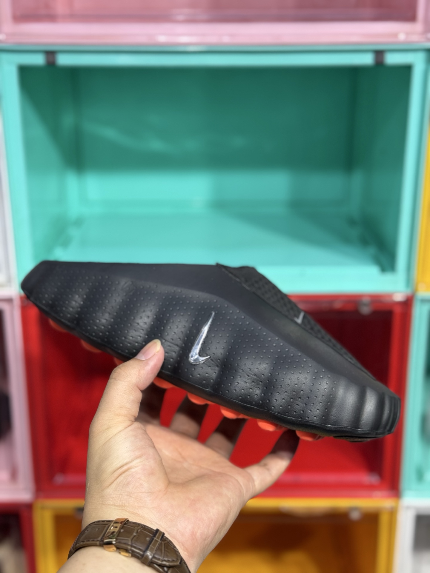 NO:781164,Ready at the stall Nike Mind 002 comfortable fit breathable training shoes for men and women black half-flop size 36 37.5 38 39 40 41 42 43 44 45,19860909档口现货 Nike Mind 002 舒适贴合 透气 训练鞋 男女款 黑色半拖 尺码 36 37.5 38 39 40 41 42 43 44 45,,Men's shoes