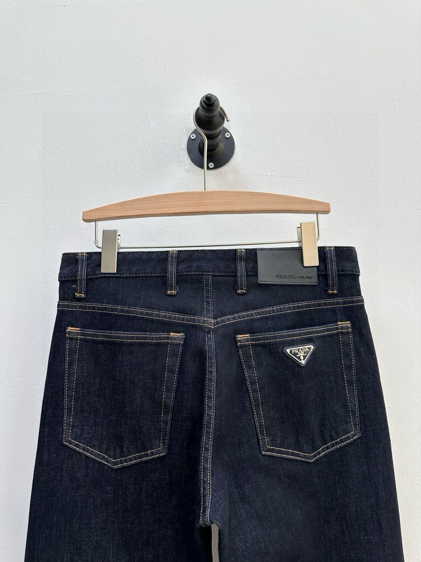 PR·五口袋丹尼牛仔裤、代工厂出品。早秋新品·经典五袋款选用日本丹宁牛仔布、有弹性、质地柔软、穿着舒适、