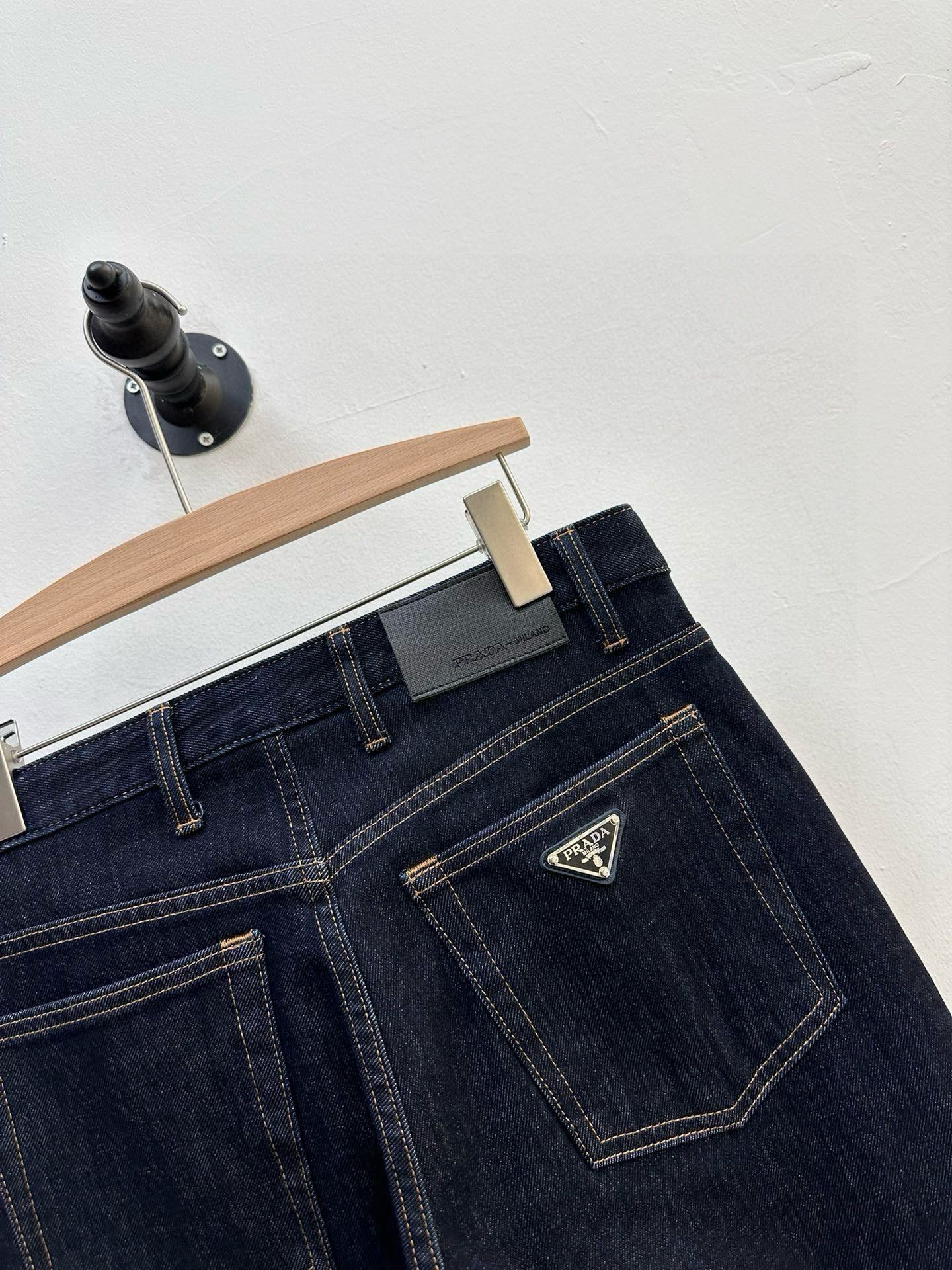 PR·五口袋丹尼牛仔裤、代工厂出品。早秋新品·经典五袋款选用日本丹宁牛仔布、有弹性、质地柔软、穿着舒适、