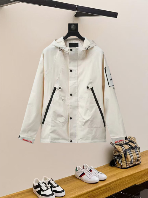 Prada 2025SS New Autumn/Winter Men's Jacket Coat, Comfortable and Breathable 1 Prada 2025SS New Autumn/Winter Men’s Jacket Coat, Comfortable and Breathable