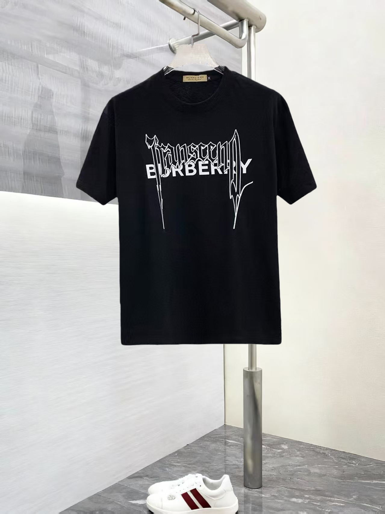 Burberry T-Shirt 13911