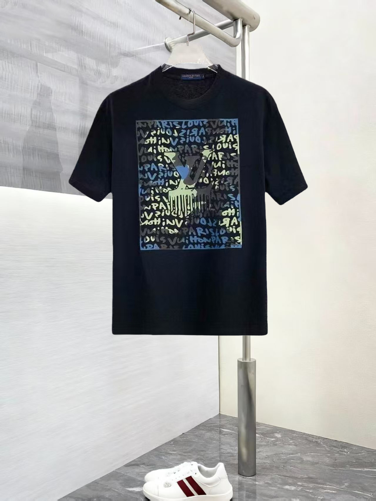 Louis Vuitton T-Shirt 13907