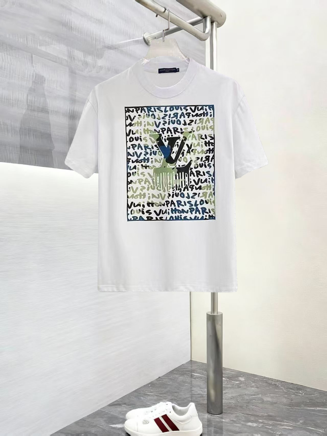 Louis Vuitton T-Shirt 13906