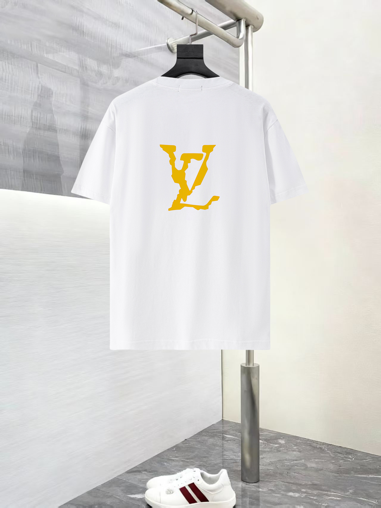 Alternative view of Louis Vuitton T-Shirt 13900