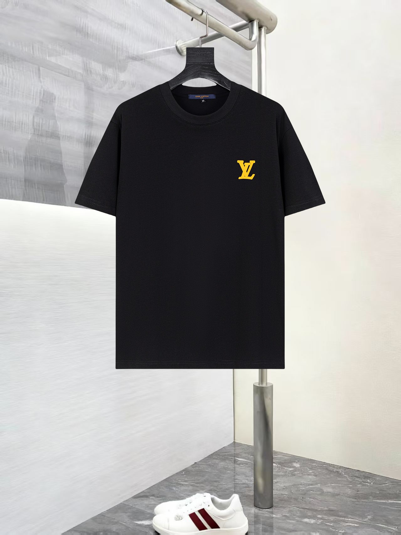 Louis Vuitton T-Shirt 13899
