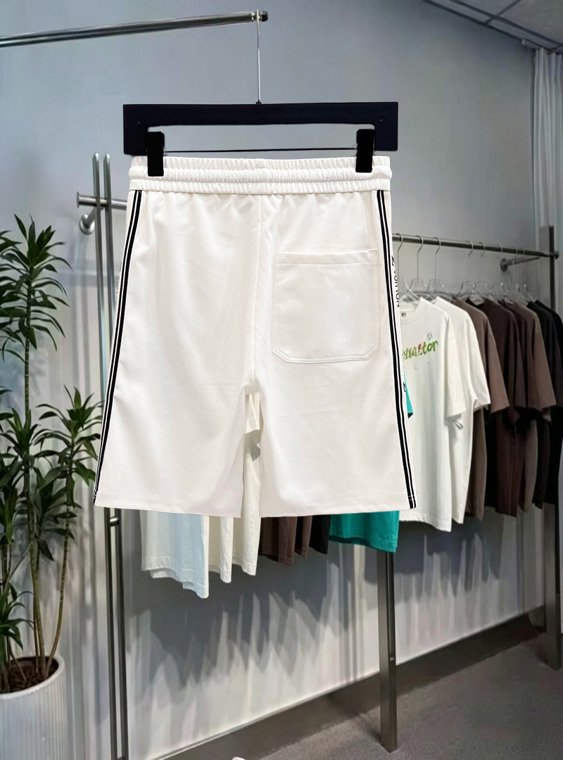 Alternative view of Shorts 13819