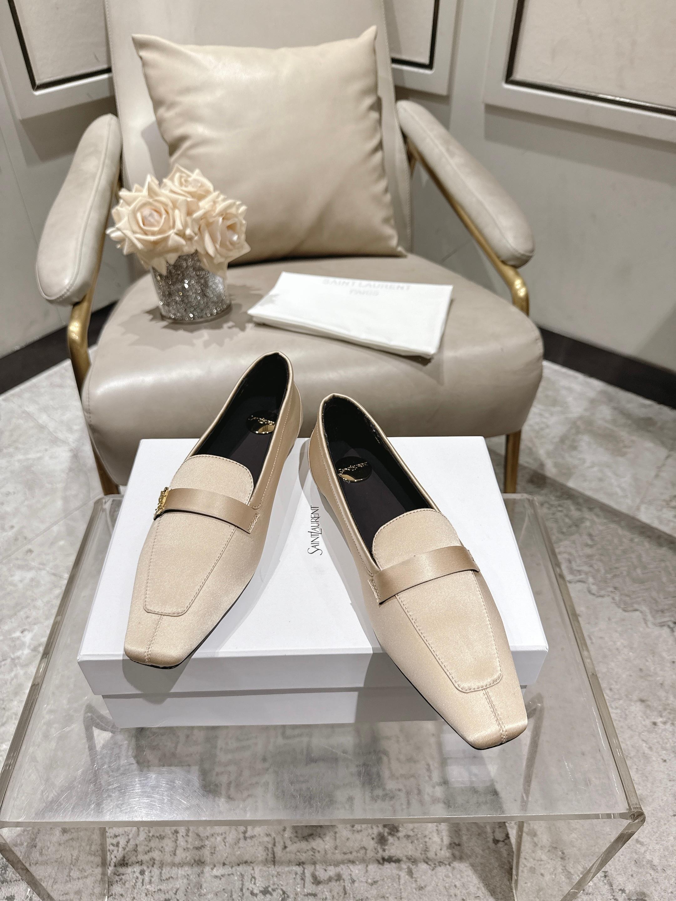 Saint Laurent Classic Luxury Leather Shoe Loafer Ref.553173BB 2