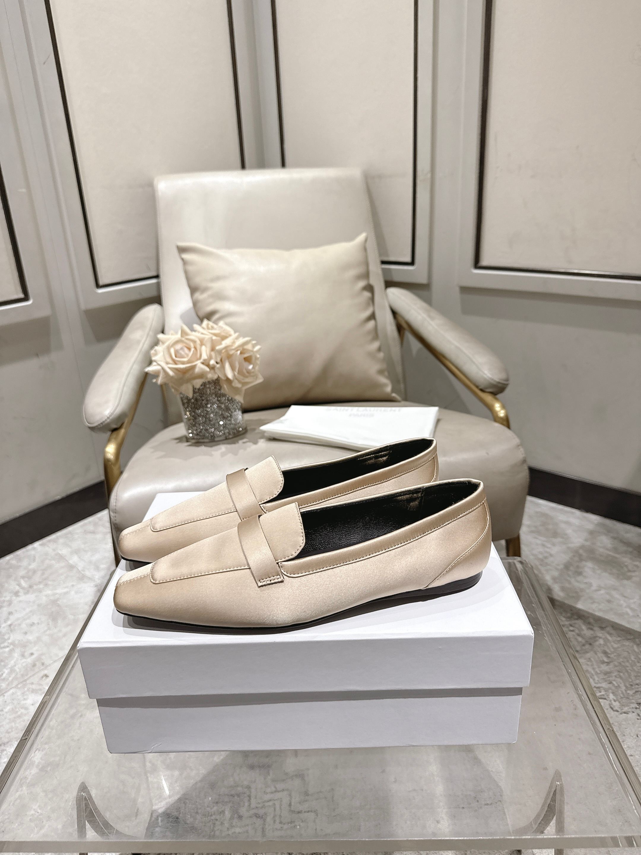 Saint Laurent Classic Luxury Leather Shoe Loafer Ref.553173BB 4