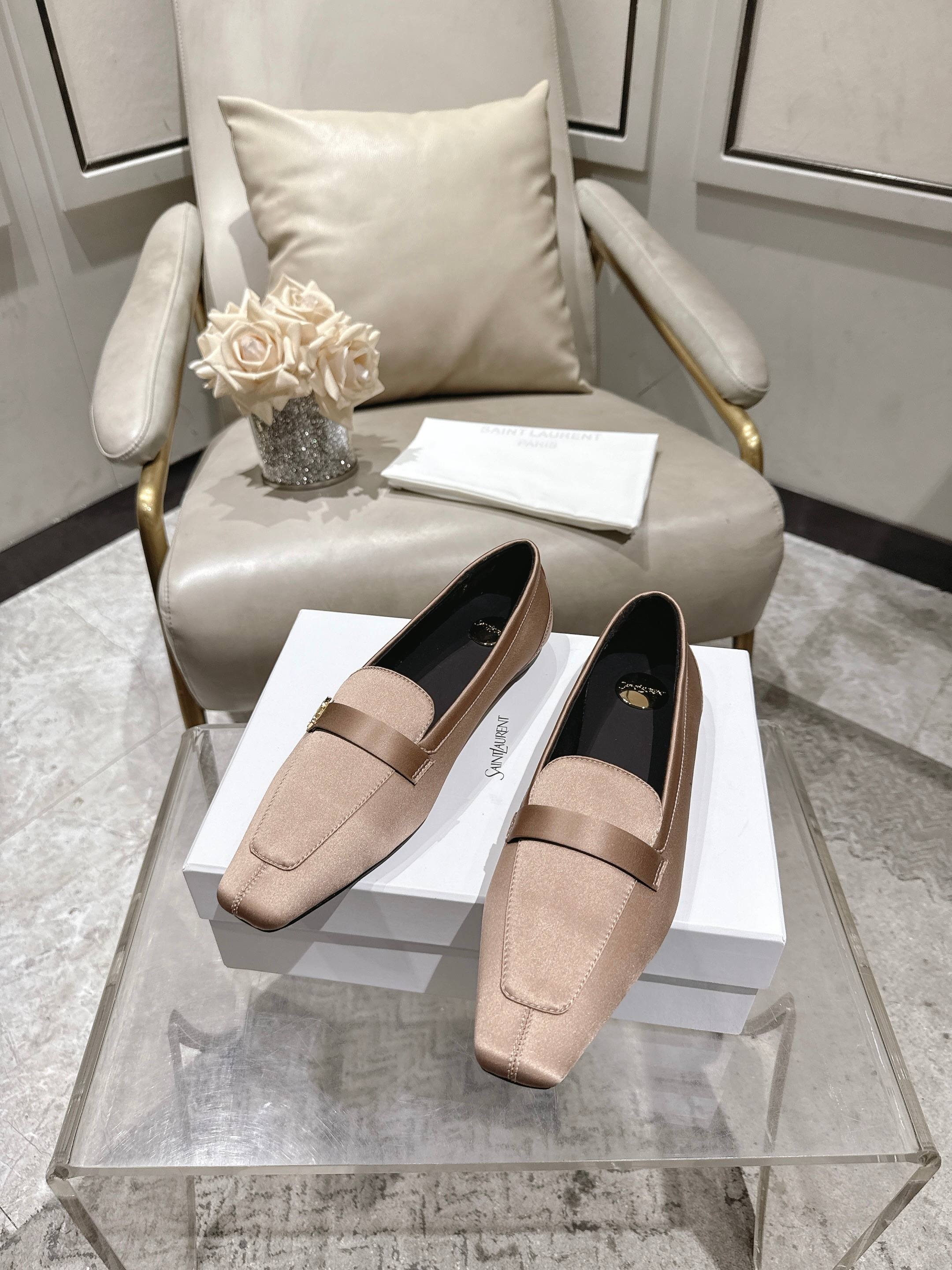 Saint Laurent Classic Luxury Leather Shoe Loafer Ref.956EDD70 5