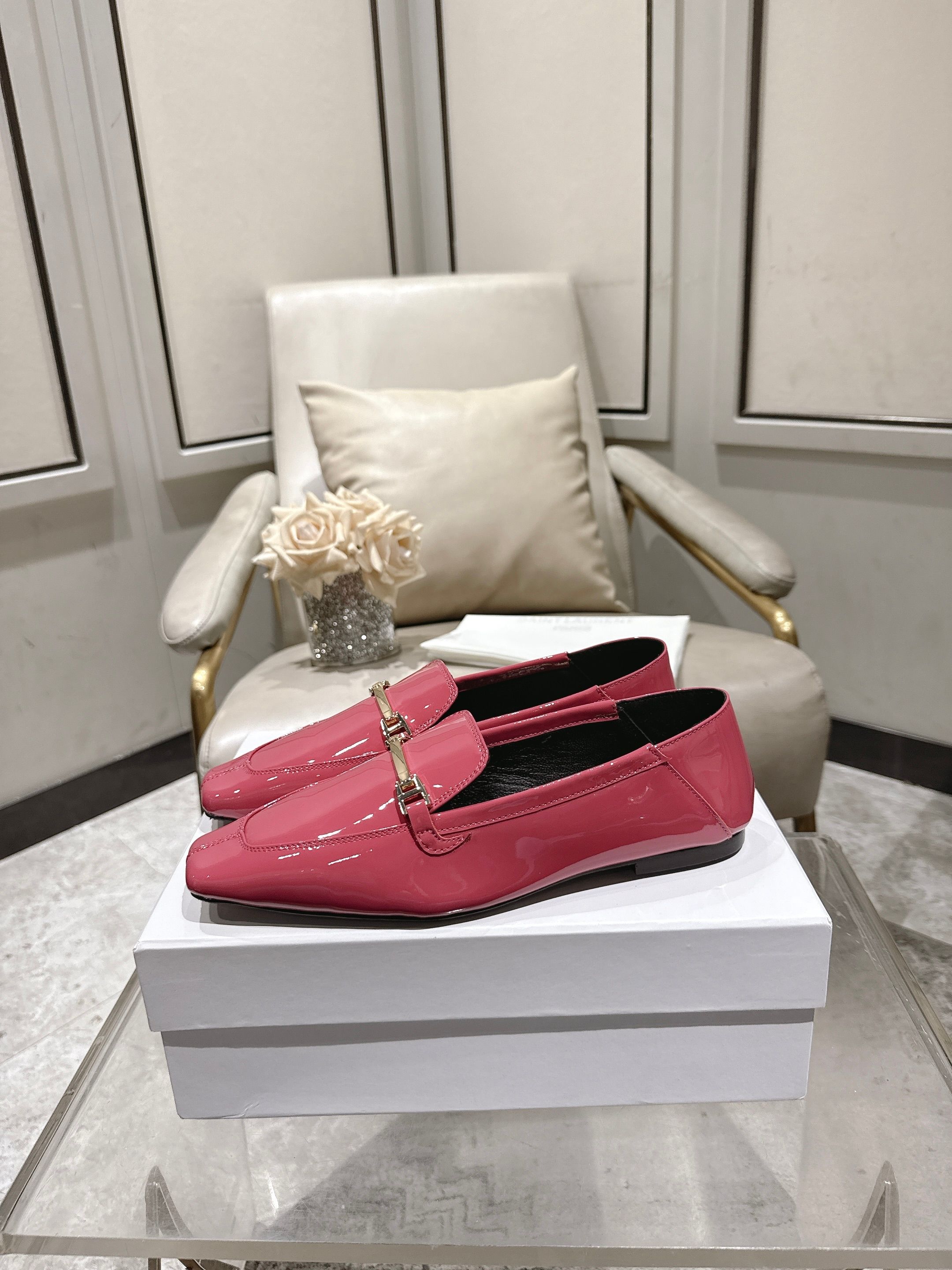 Saint Laurent Classic Luxury Leather Shoe Loafer Ref 4