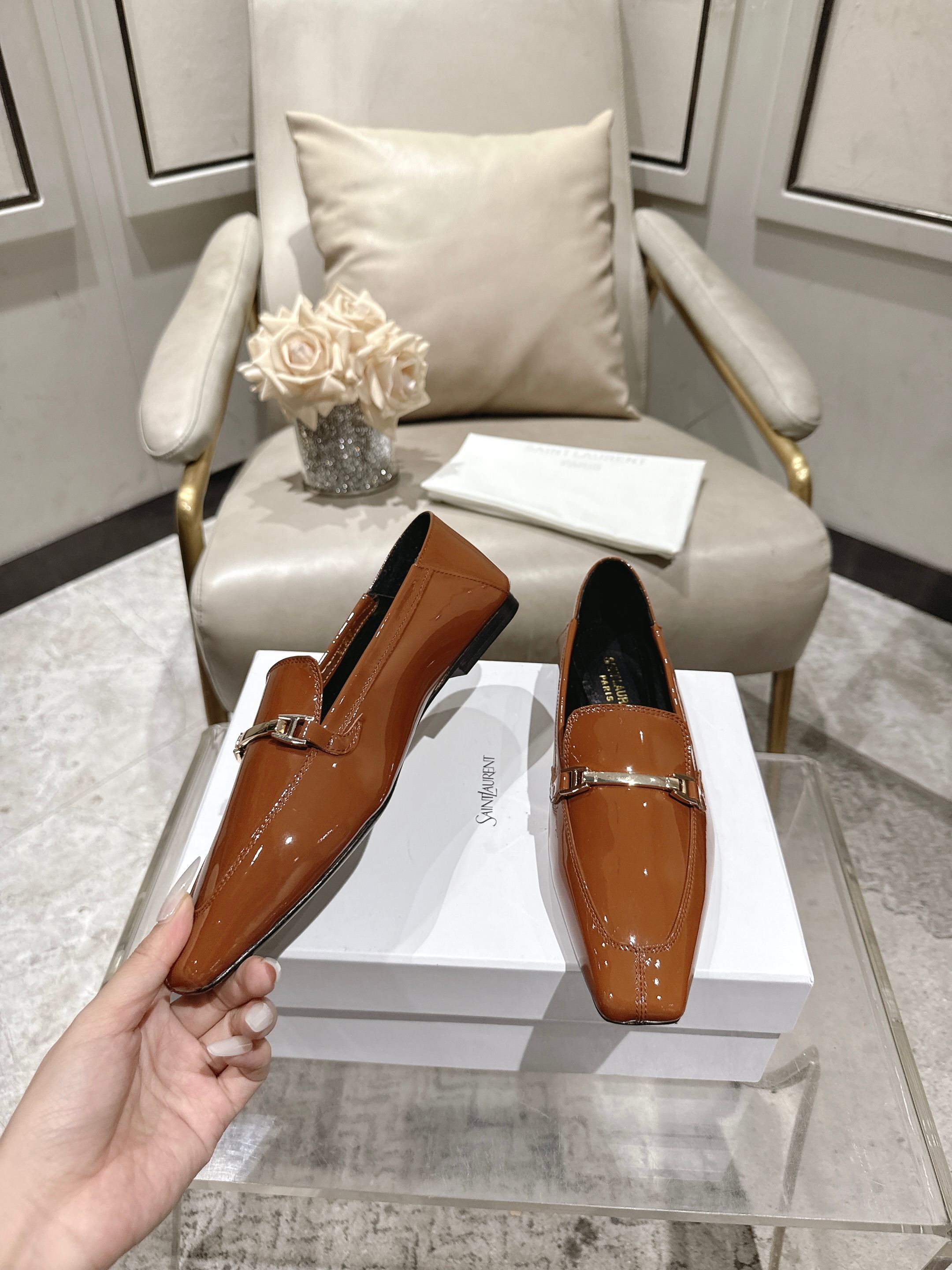 Saint Laurent Classic Luxury Leather Shoe Loafer Ref.4002850A 3