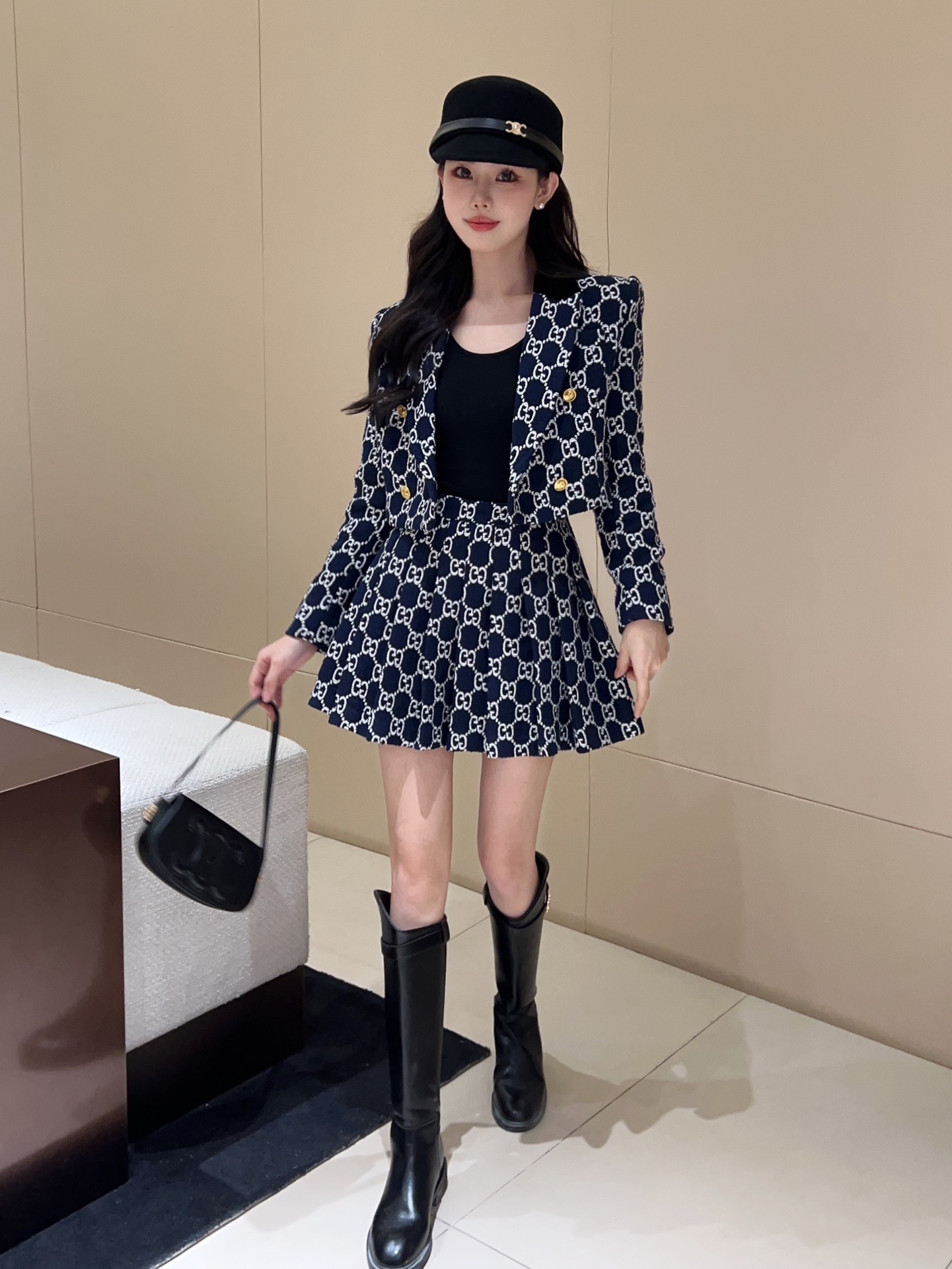 Stylish High-Quality Women’s Suit with Metal Chain Detail for Autumn/Winter 2024 - 图片 3