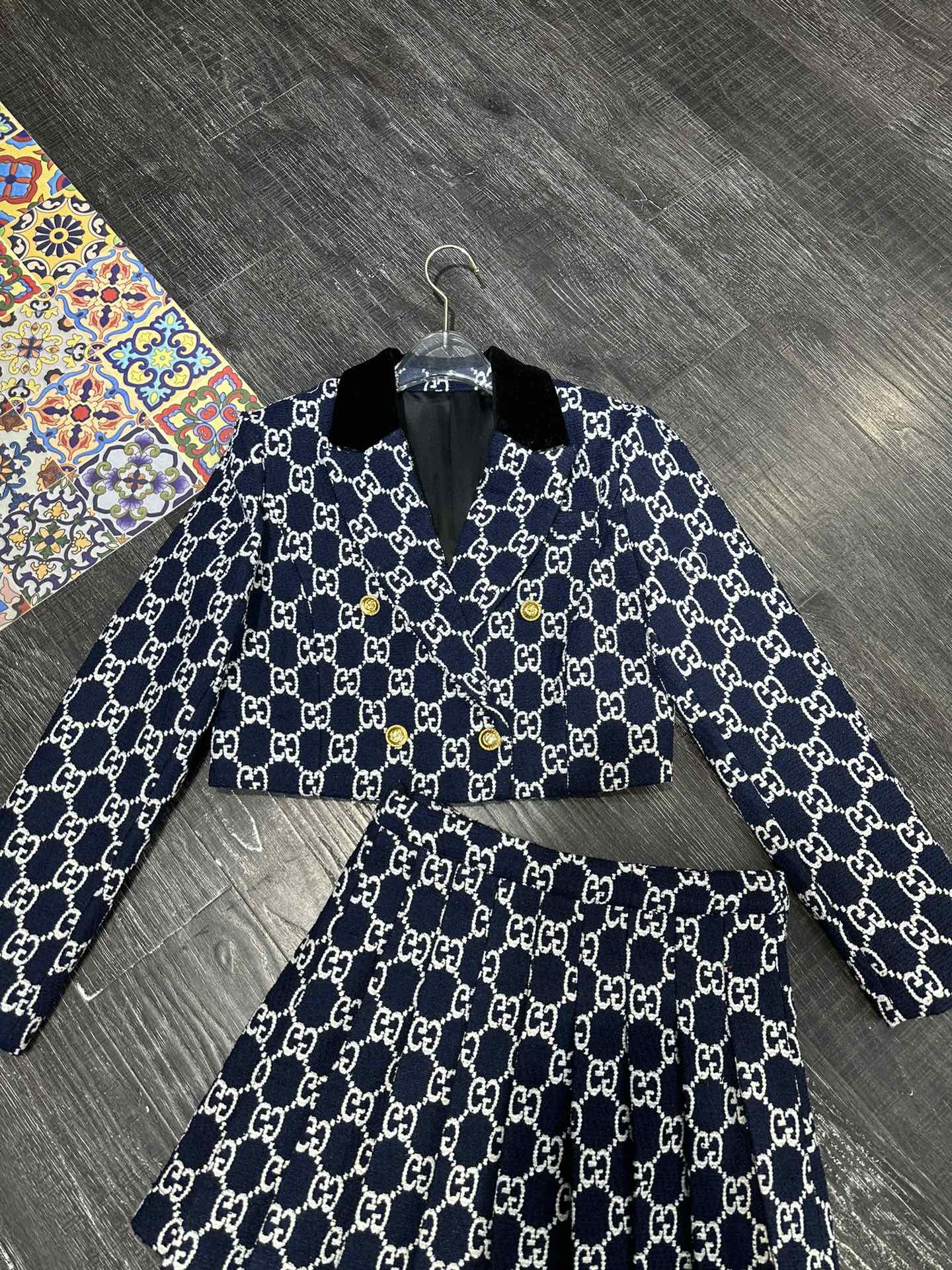 Stylish High-Quality Women’s Suit with Metal Chain Detail for Autumn/Winter 2024 - 图片 5