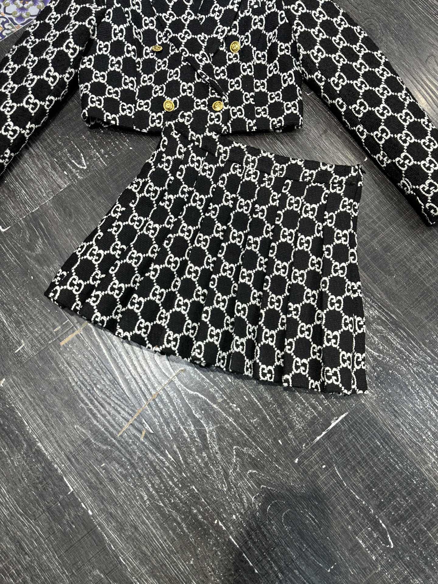 2024 Autumn & Winter Women’s Suit: High-Quality, Stylish, Colorful with Metal Chain Detail - 图片 6