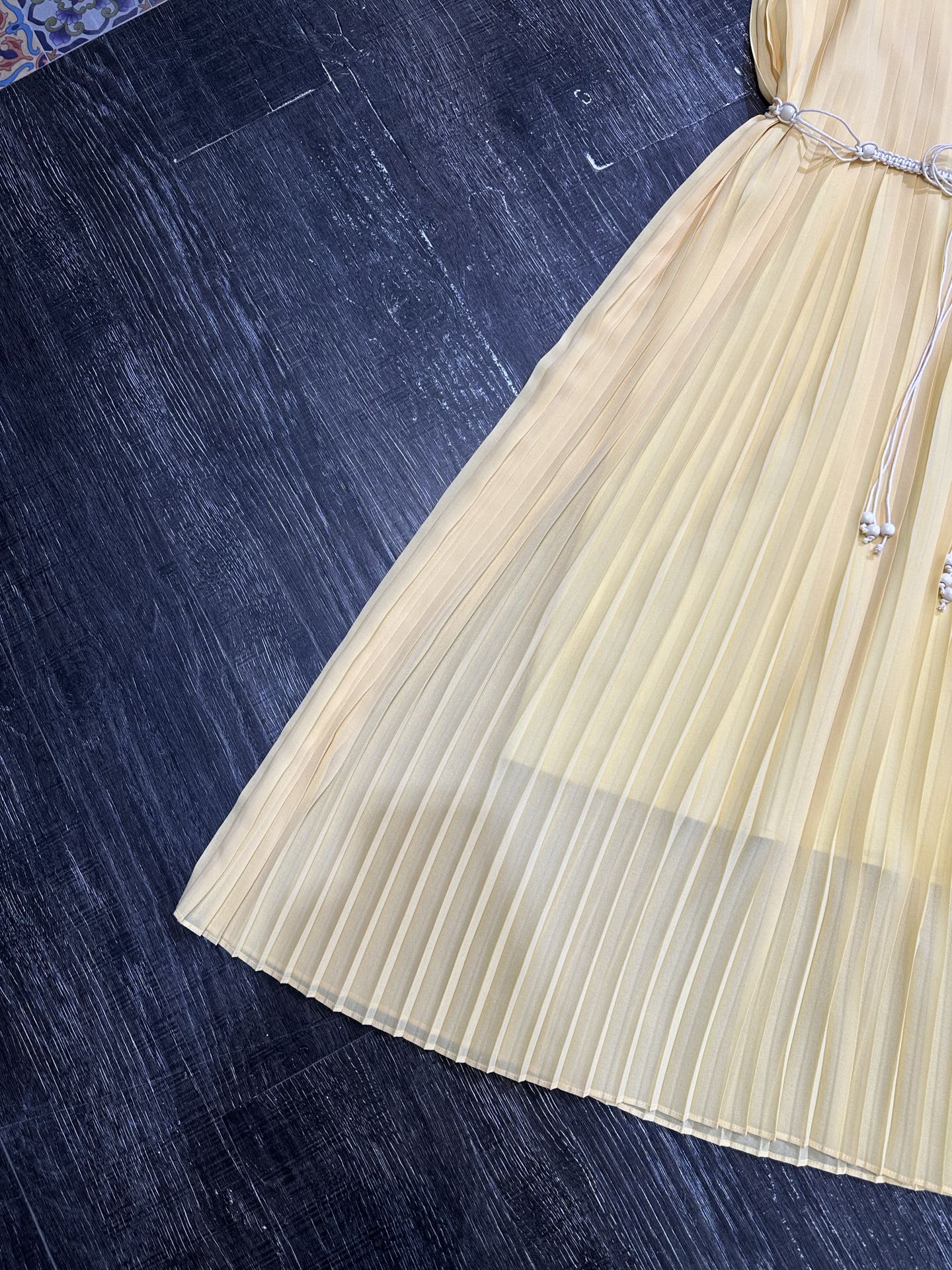 Upgrading Wardrobe Essentials: High-Quality Women’s Clothes in Three House-Packed Sets - 图片 7