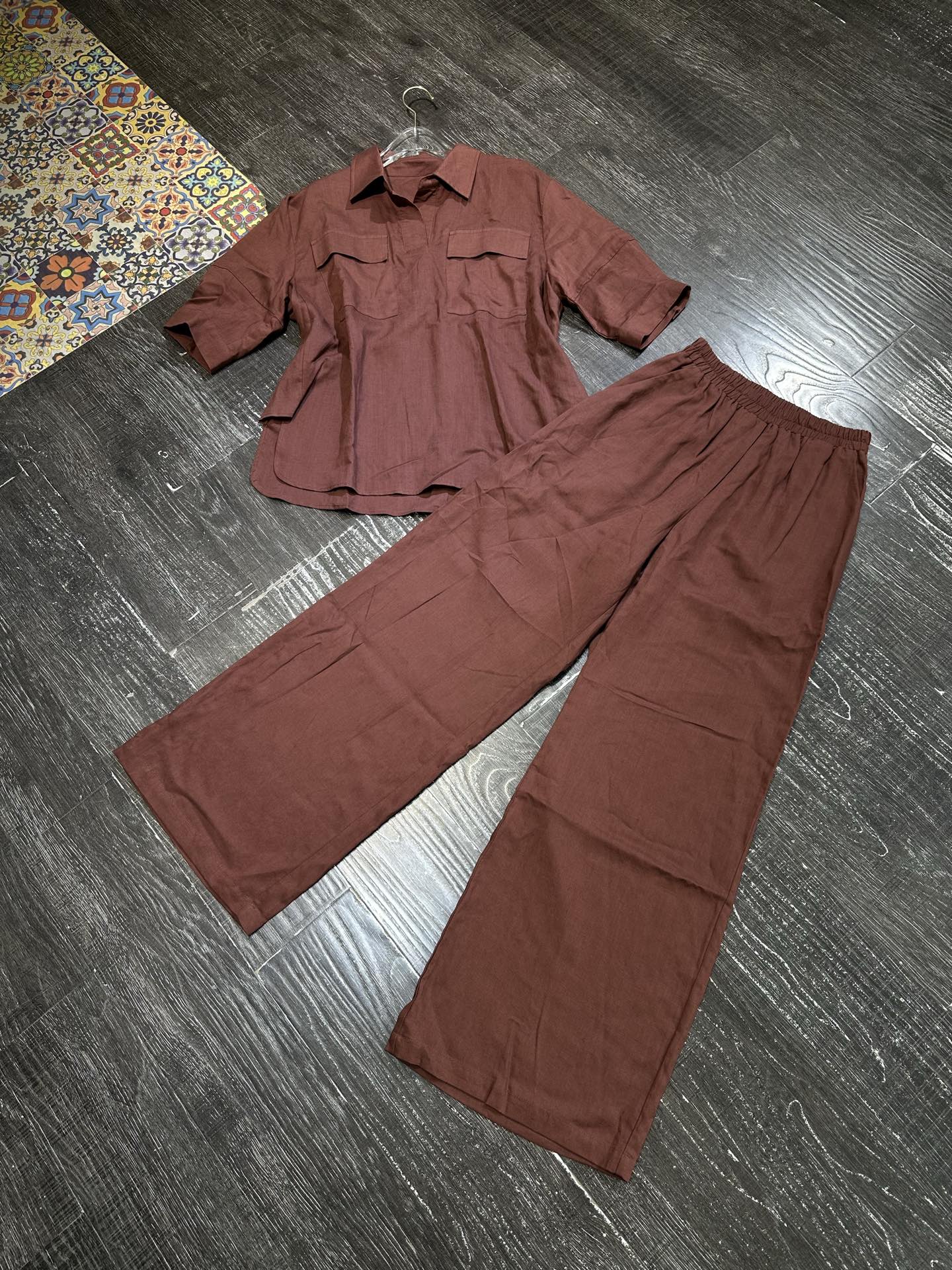 High Quality Women’s Clothes: Merad Heavy Linen Polo Shirts & Broad-Legged Pants - 图片 4