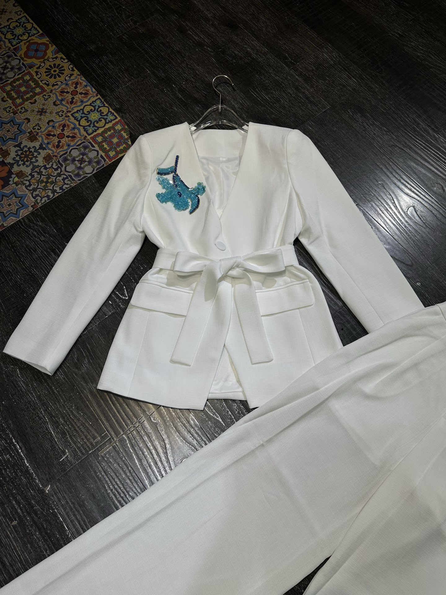 Elegant Women's White Blazer and Wide Leg Pants Set with Floral Detail 5 i1756957685709 5324 0 4