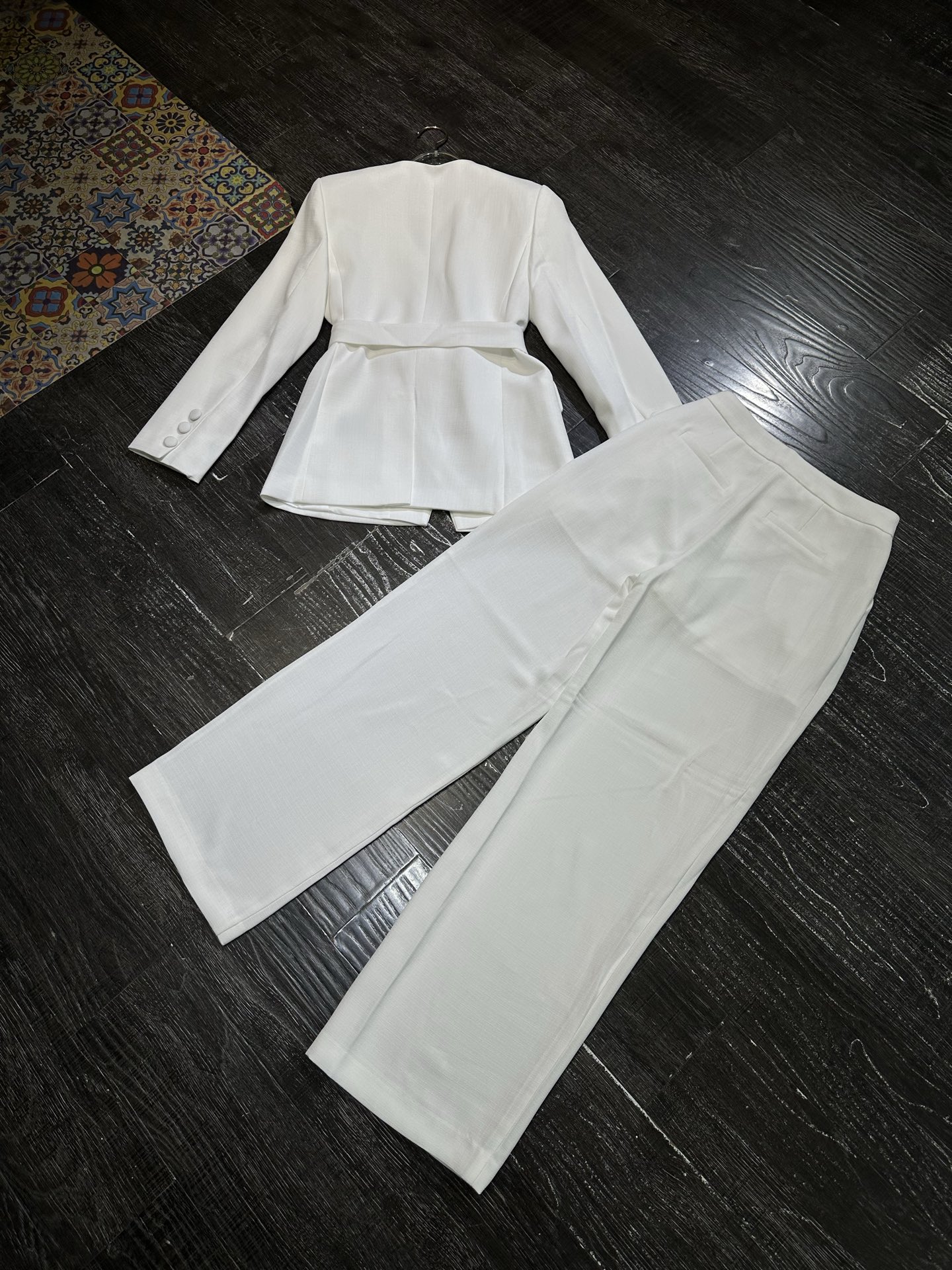 Elegant Women's White Blazer and Wide Leg Pants Set with Floral Detail 8 i1756957692283 3136 0 7