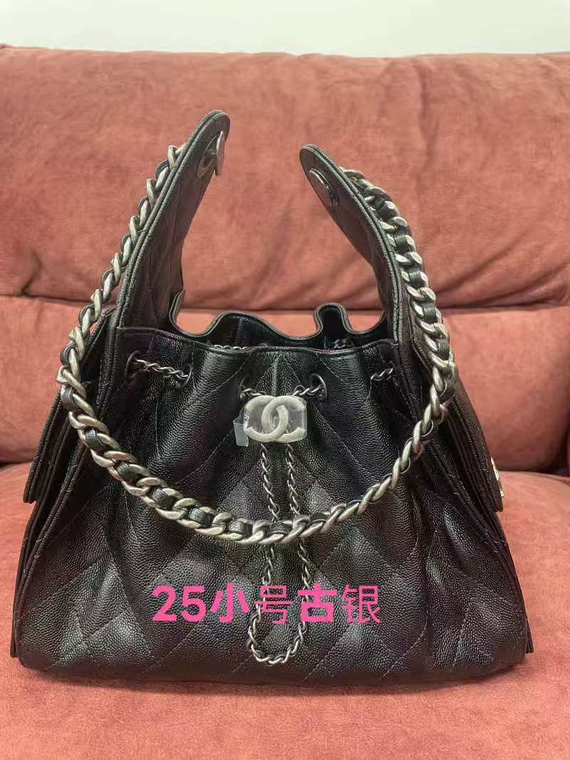 ¡Cadena plateada con bolas negras AS5293 enviada!