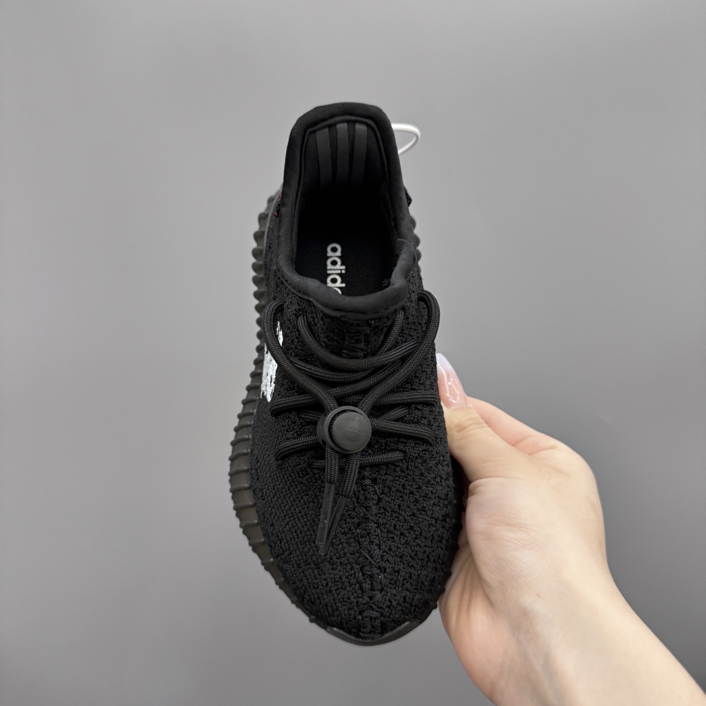 图片[7]-配色特价放 正常退换 专G版椰子350V2真爆鞋带扣儿童一脚蹬运动鞋 尺码：24-35码 专柜版来咯🔥 真爆米花系列脚感超级棒👍🏻 软弹效果一绝❗️ 针织鞋面，透气舒适好打理✔️ 鞋带扣设计，对于小宝来说可太友好啦✌🏻 一脚蹬款式设计，穿脱自如✅-选品中心