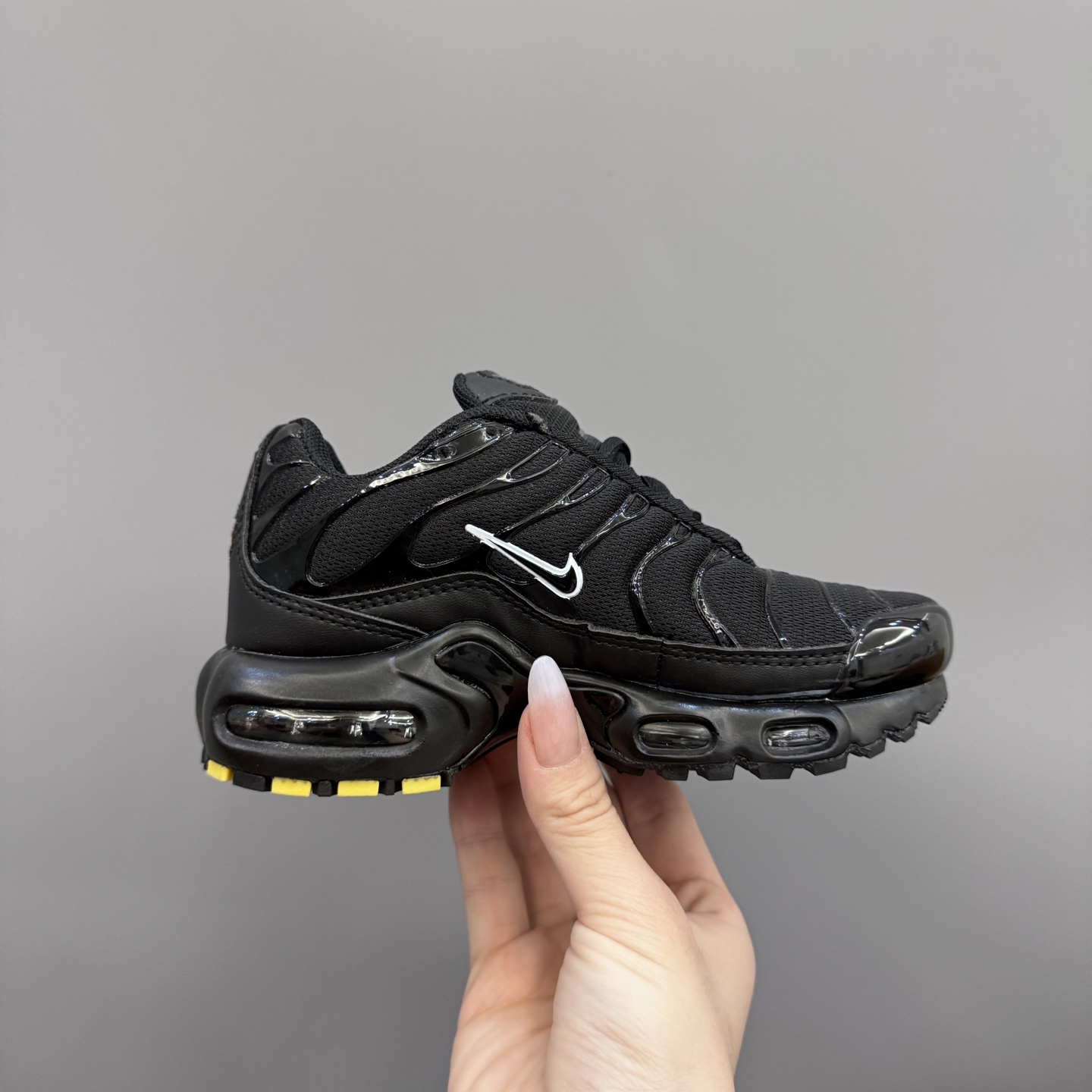 图片[4]-耐克 MAX plus全掌气垫儿童运动鞋 尺码：24-35码 超赞的全掌气垫，脚感超舒适👍🏻 优质鞋面拼接，质感满满💯 上学运动都是超合适单品❤️-选品中心