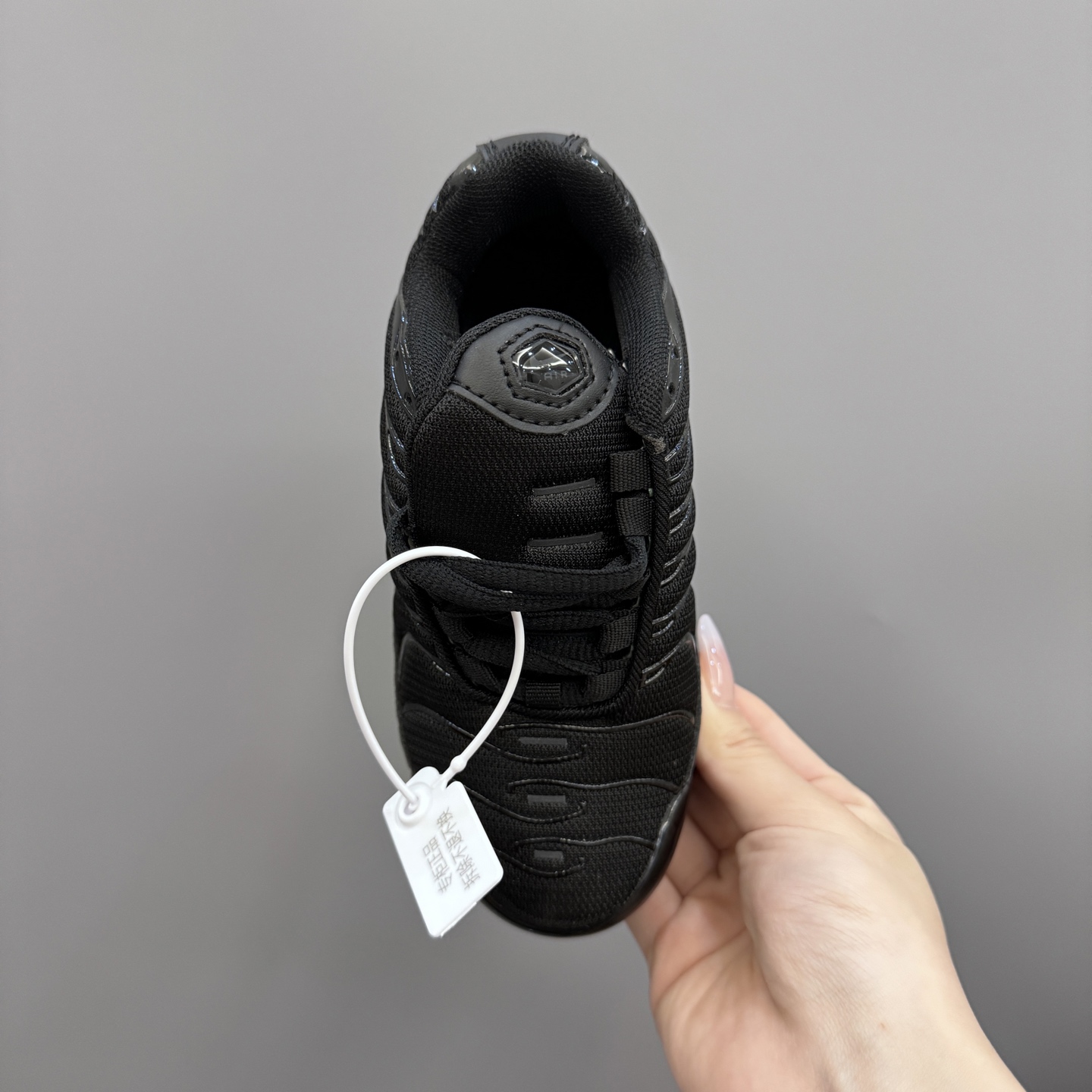 图片[7]-耐克 MAX plus全掌气垫儿童运动鞋 尺码：24-35码 超赞的全掌气垫，脚感超舒适👍🏻 优质鞋面拼接，质感满满💯 上学运动都是超合适单品❤️-选品中心