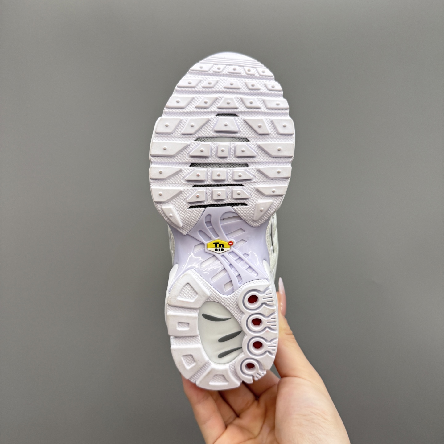 图片[9]-耐克 MAX plus全掌气垫儿童运动鞋 尺码：24-35码 超赞的全掌气垫，脚感超舒适👍🏻 优质鞋面拼接，质感满满💯 上学运动都是超合适单品❤️-选品中心