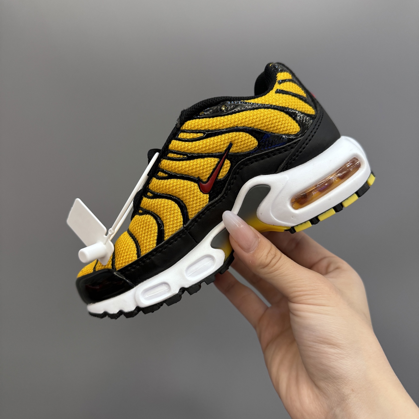 图片[6]-耐克 MAX plus全掌气垫儿童运动鞋 尺码：24-35码 超赞的全掌气垫，脚感超舒适👍🏻 优质鞋面拼接，质感满满💯 上学运动都是超合适单品❤️-选品中心