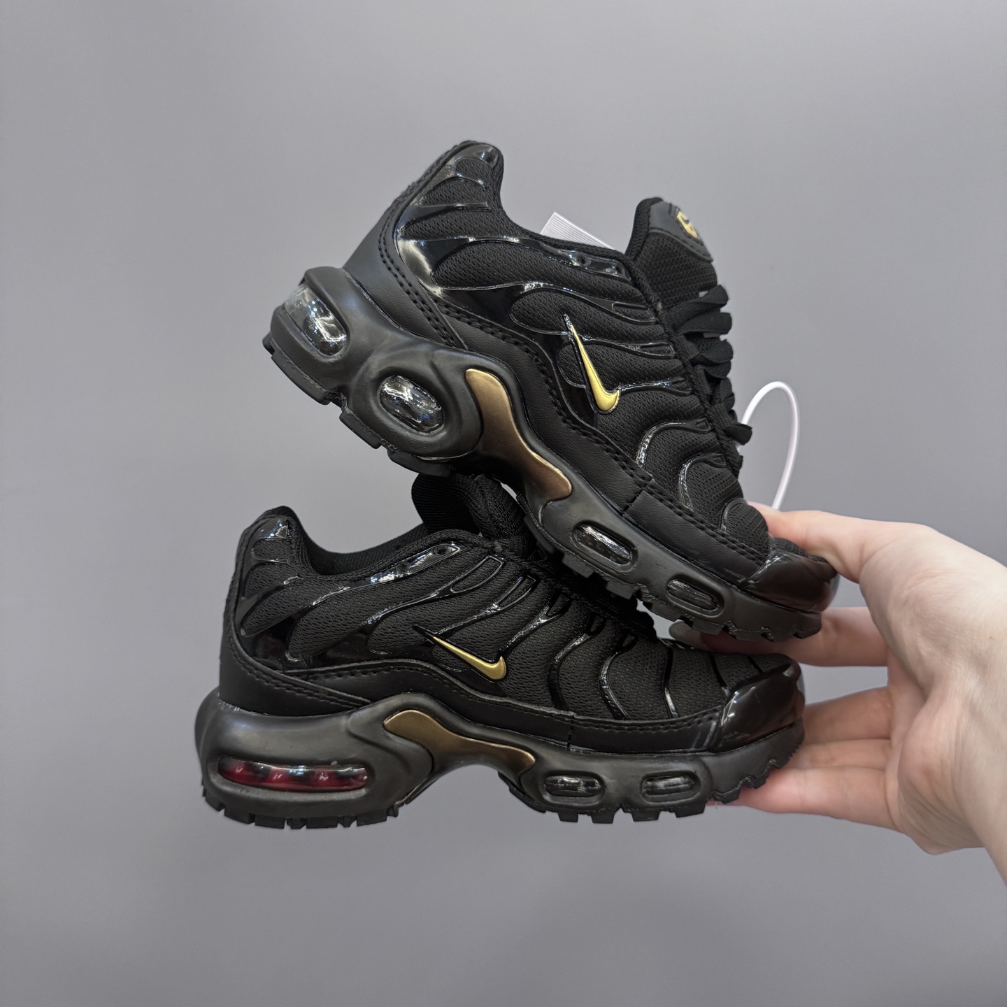 图片[2]-耐克 MAX plus全掌气垫儿童运动鞋 尺码：24-35码 超赞的全掌气垫，脚感超舒适👍🏻 优质鞋面拼接，质感满满💯 上学运动都是超合适单品❤️-选品中心