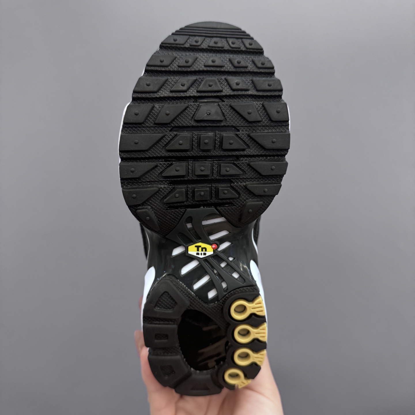 图片[9]-耐克 MAX plus全掌气垫儿童运动鞋 尺码：24-35码 超赞的全掌气垫，脚感超舒适👍🏻 优质鞋面拼接，质感满满💯 上学运动都是超合适单品❤️-选品中心