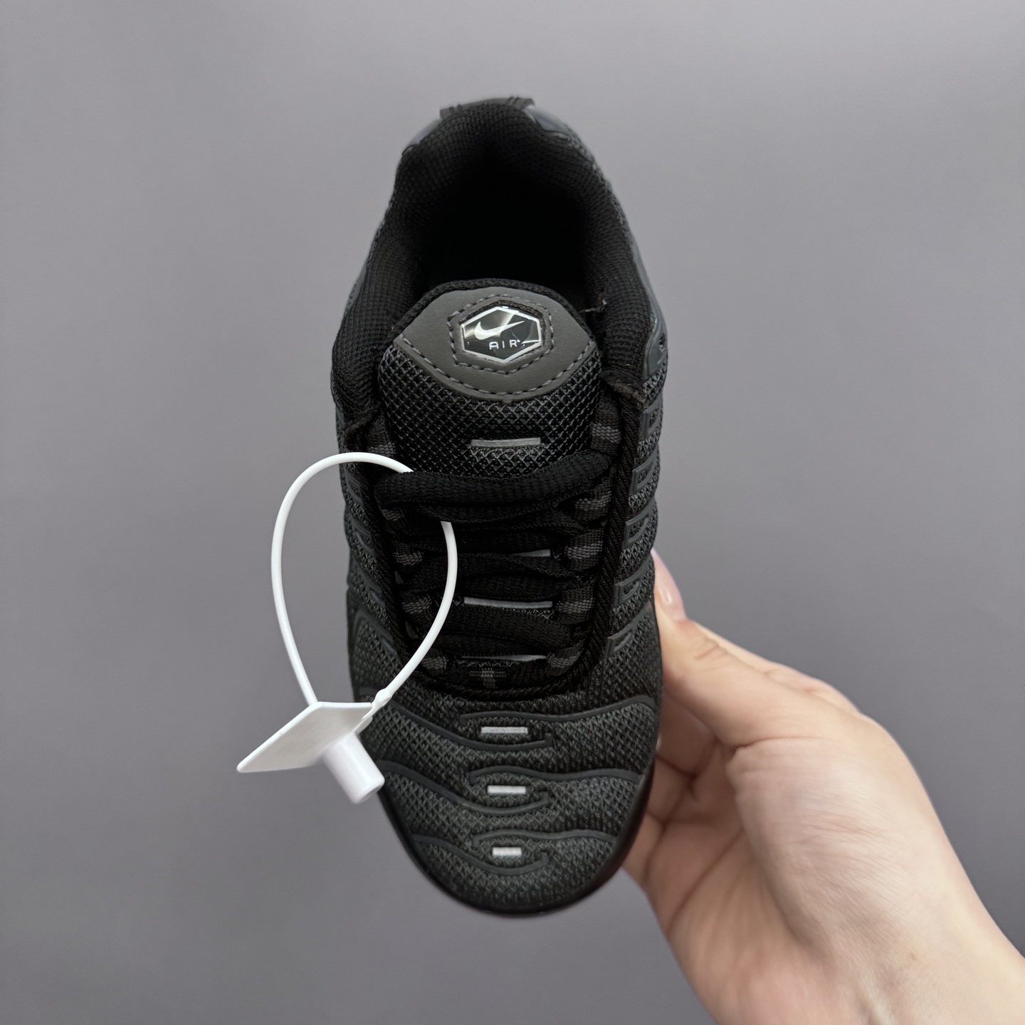 图片[7]-耐克 MAX plus全掌气垫儿童运动鞋 尺码：24-35码 超赞的全掌气垫，脚感超舒适👍🏻 优质鞋面拼接，质感满满💯 上学运动都是超合适单品❤️-选品中心