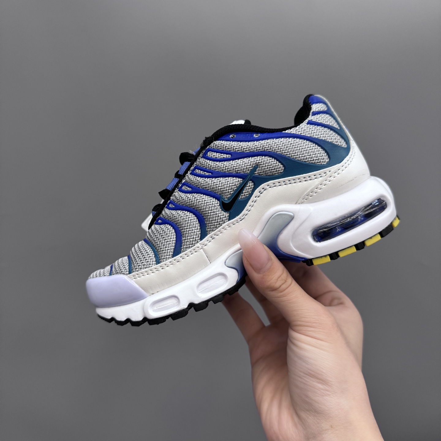 图片[6]-耐克 MAX plus全掌气垫儿童运动鞋 尺码：24-35码 超赞的全掌气垫，脚感超舒适👍🏻 优质鞋面拼接，质感满满💯 上学运动都是超合适单品❤️-选品中心