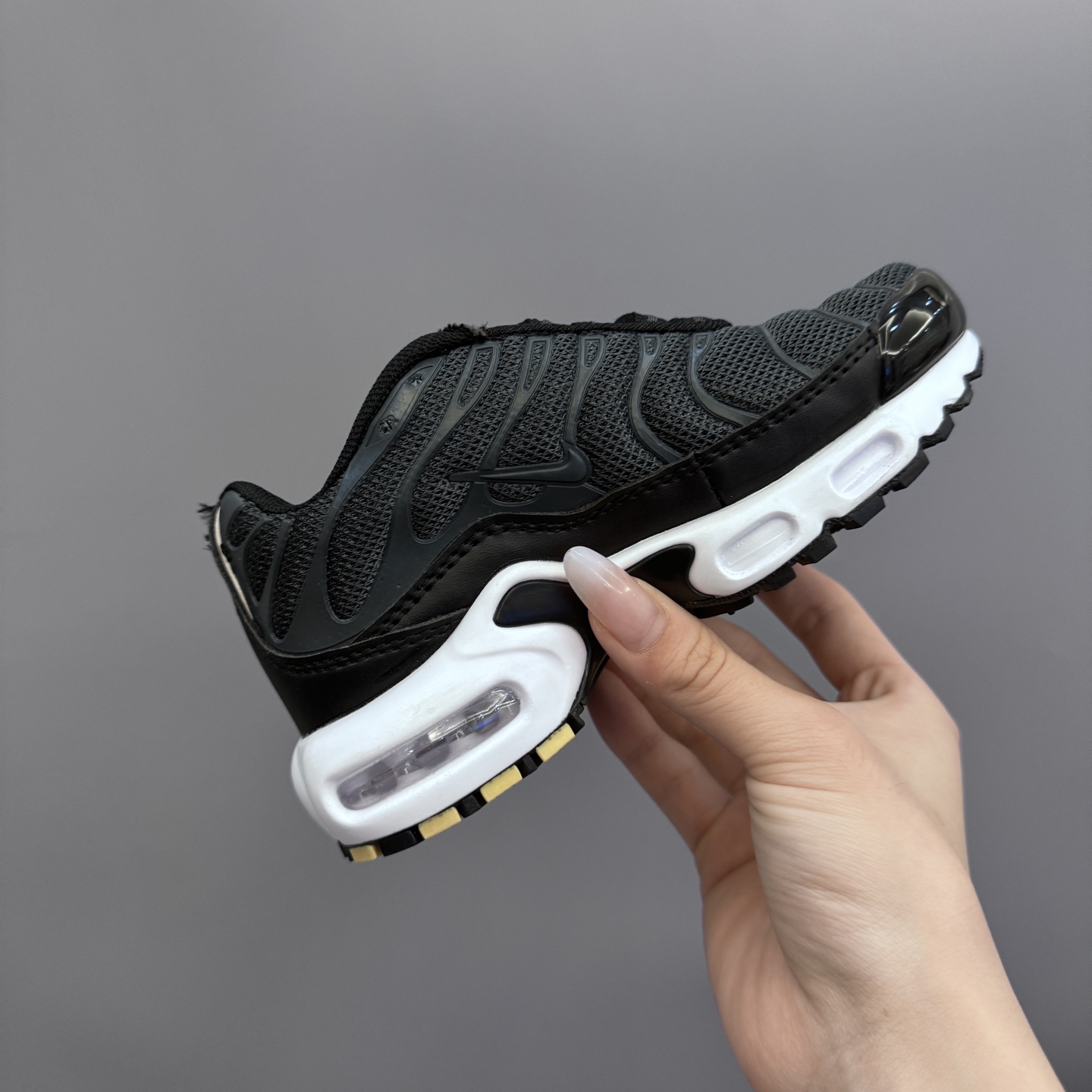 图片[5]-耐克 MAX plus全掌气垫儿童运动鞋 尺码：24-35码 超赞的全掌气垫，脚感超舒适👍🏻 优质鞋面拼接，质感满满💯 上学运动都是超合适单品❤️-选品中心