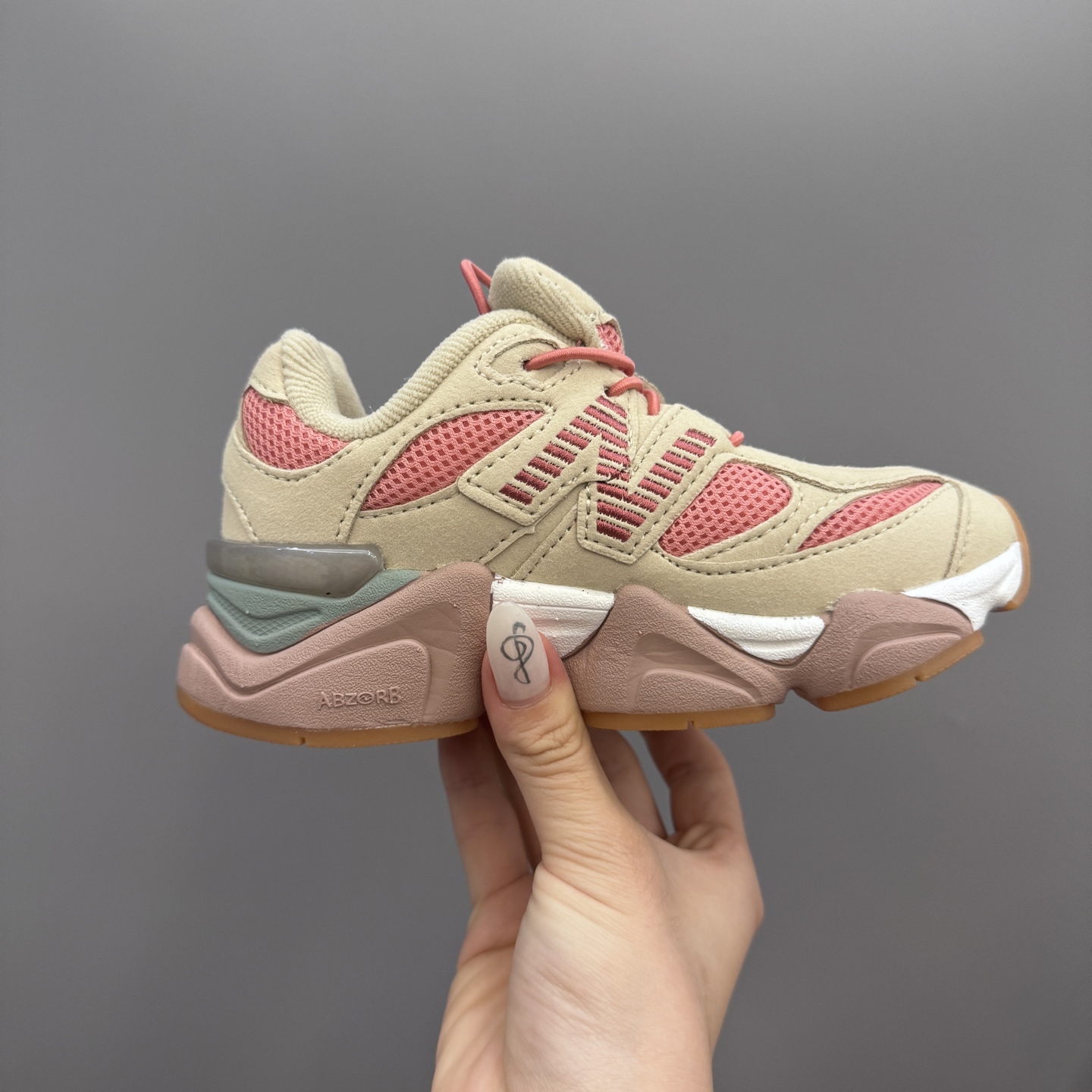 图片[4]-NB9060松紧扣儿童老爹运动鞋 尺码：24-36码 经典NB9060老爹款🆕 松紧扣设计，附赠一对鞋带，穿脱方便✌🏻 老爹款式设计，百搭又时髦✨-选品中心