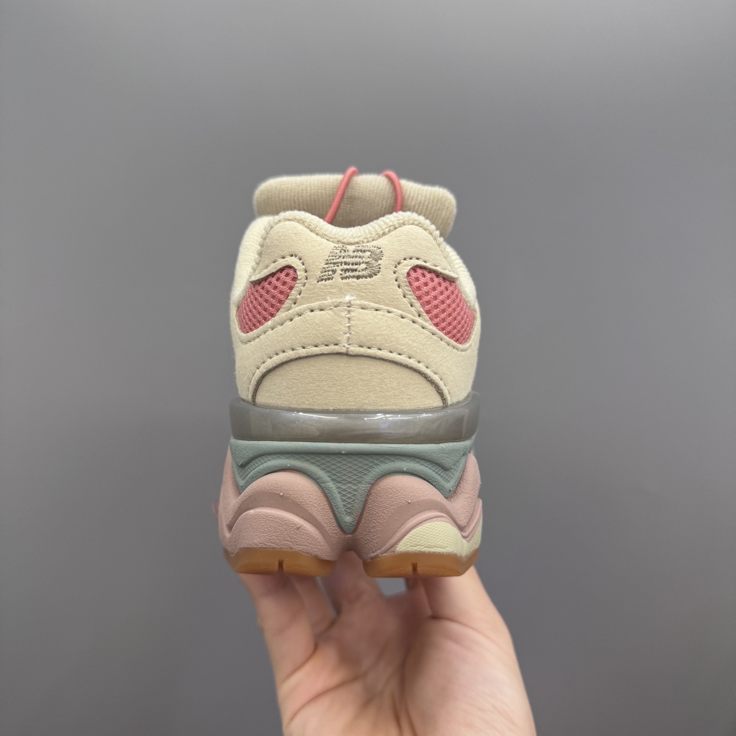 图片[8]-NB9060松紧扣儿童老爹运动鞋 尺码：24-36码 经典NB9060老爹款🆕 松紧扣设计，附赠一对鞋带，穿脱方便✌🏻 老爹款式设计，百搭又时髦✨-选品中心