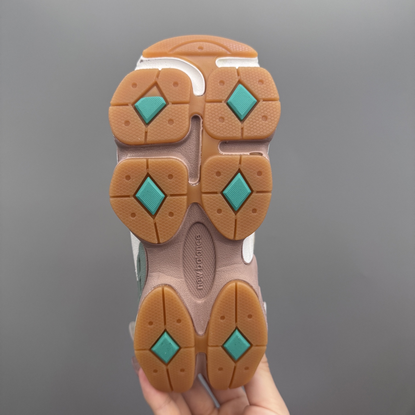 图片[9]-NB9060松紧扣儿童老爹运动鞋 尺码：24-36码 经典NB9060老爹款🆕 松紧扣设计，附赠一对鞋带，穿脱方便✌🏻 老爹款式设计，百搭又时髦✨-选品中心