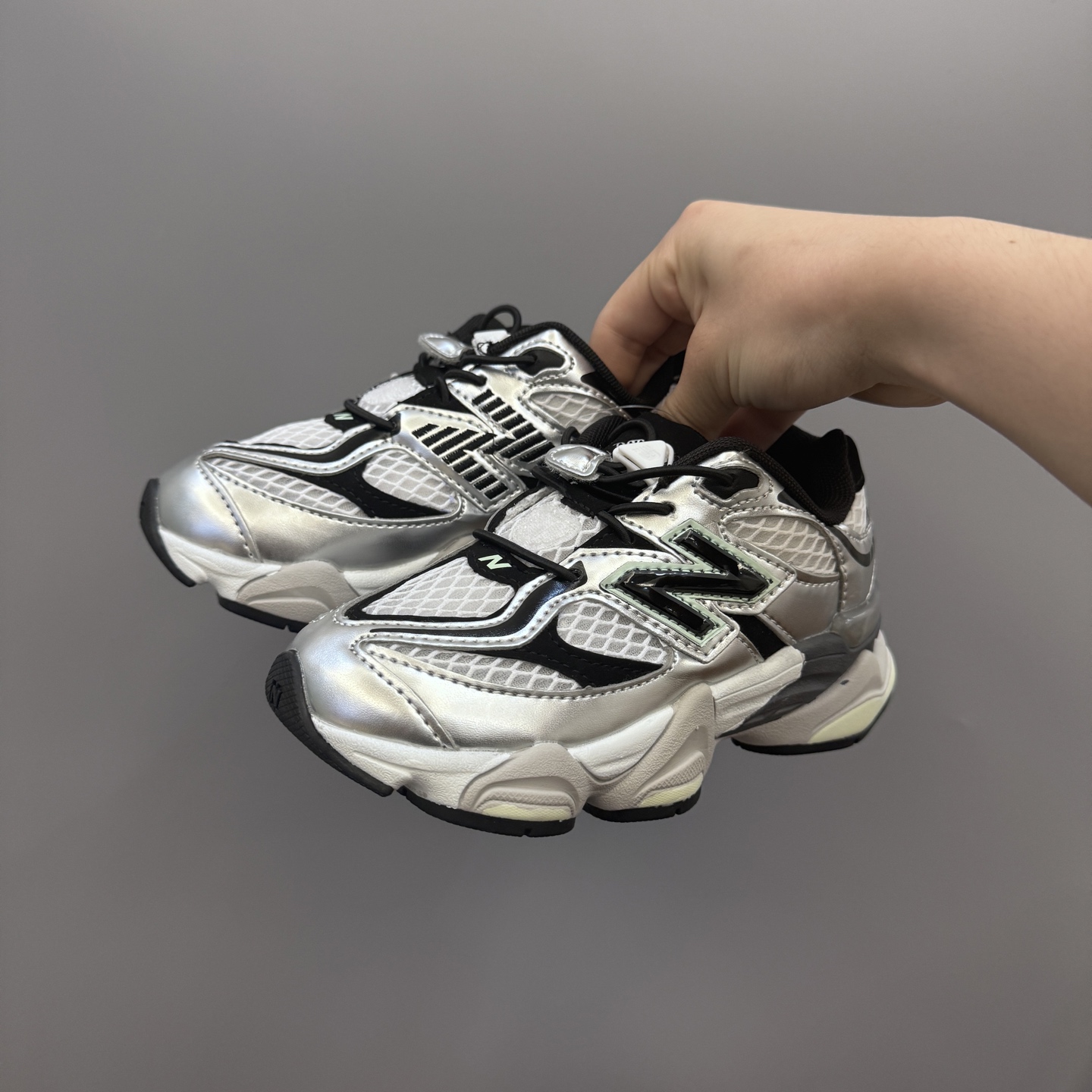 图片[3]-NB9060松紧扣儿童老爹运动鞋 尺码：24-36码 经典NB9060老爹款🆕 松紧扣设计，附赠一对鞋带，穿脱方便✌🏻 老爹款式设计，百搭又时髦✨-选品中心