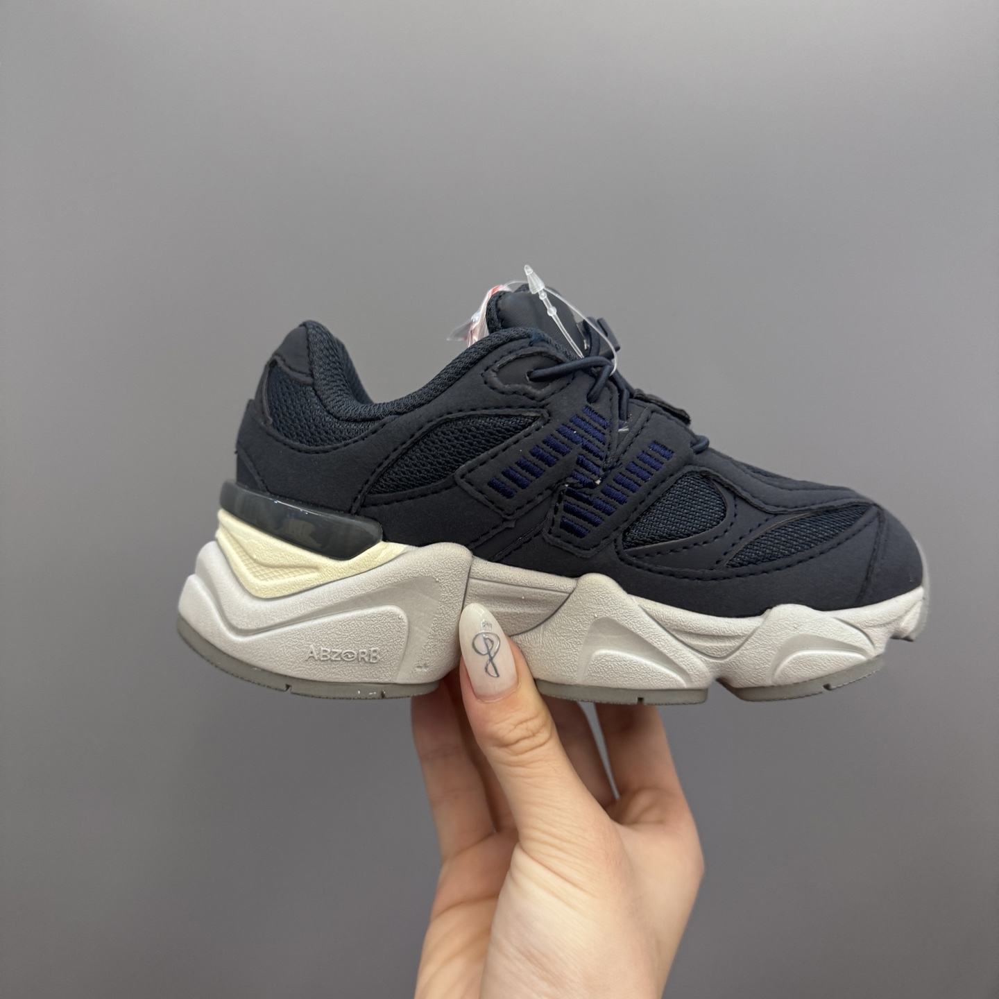 图片[4]-NB9060松紧扣儿童老爹运动鞋 尺码：24-36码 经典NB9060老爹款🆕 松紧扣设计，附赠一对鞋带，穿脱方便✌🏻 老爹款式设计，百搭又时髦✨-选品中心