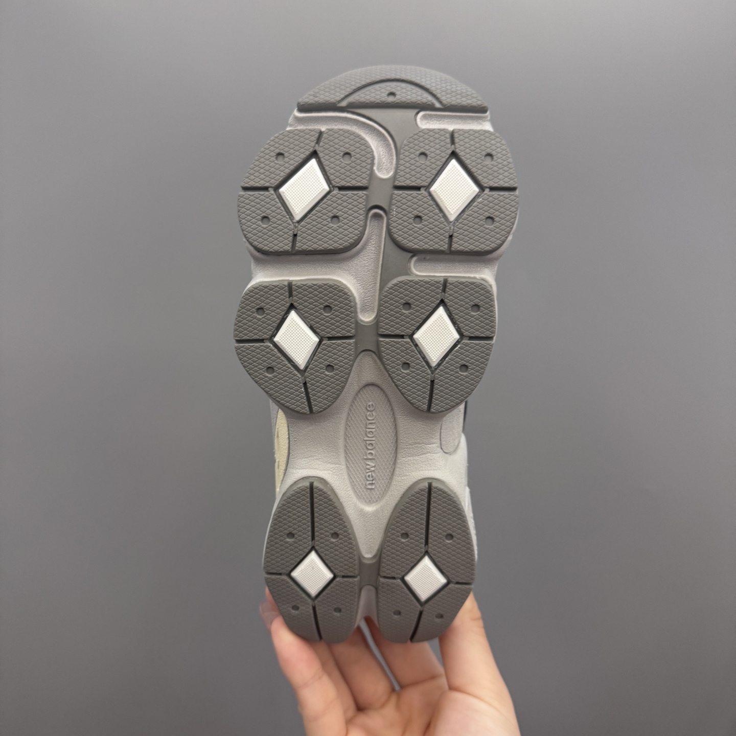 图片[9]-NB9060松紧扣儿童老爹运动鞋 尺码：24-36码 经典NB9060老爹款🆕 松紧扣设计，附赠一对鞋带，穿脱方便✌🏻 老爹款式设计，百搭又时髦✨-选品中心