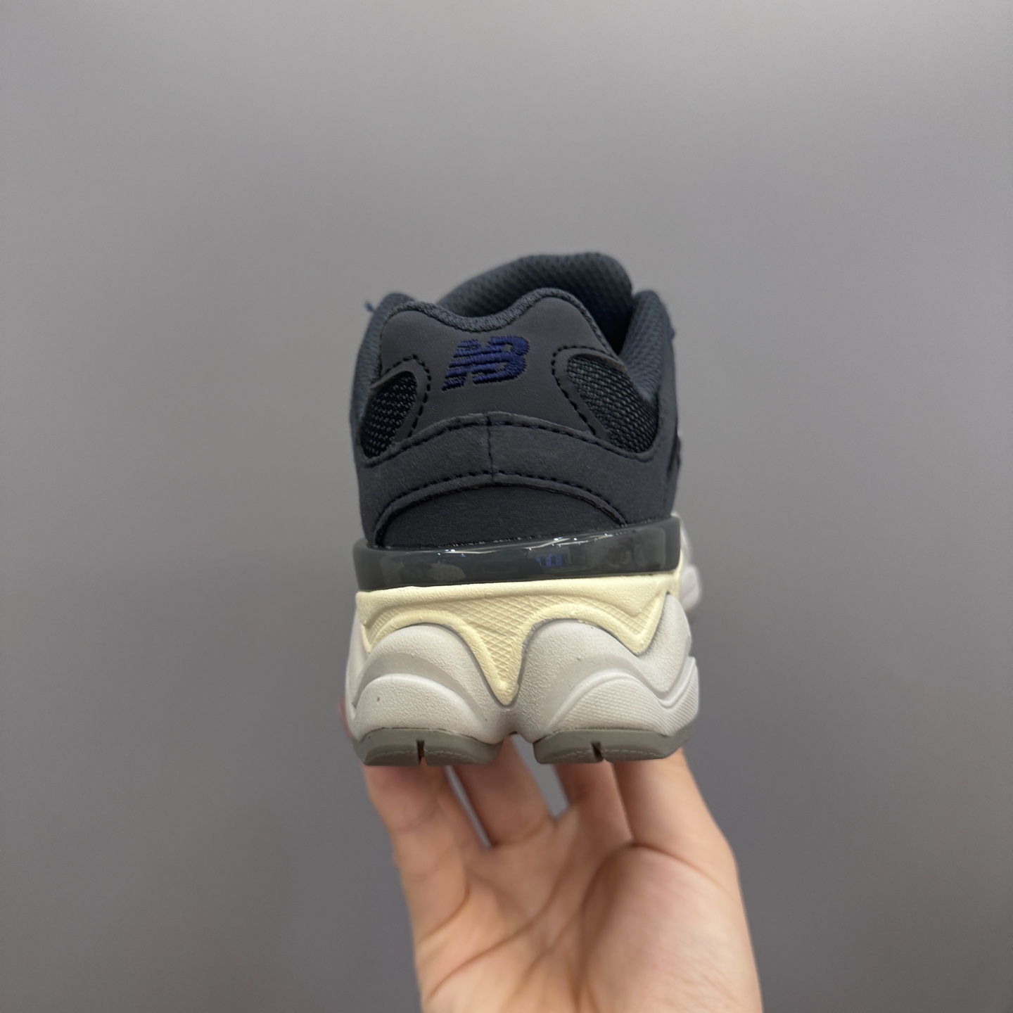 图片[8]-NB9060松紧扣儿童老爹运动鞋 尺码：24-36码 经典NB9060老爹款🆕 松紧扣设计，附赠一对鞋带，穿脱方便✌🏻 老爹款式设计，百搭又时髦✨-选品中心