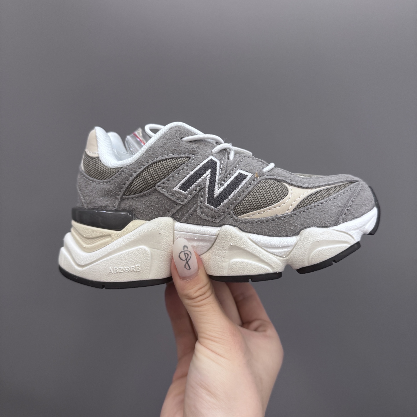 图片[4]-NB9060松紧扣儿童老爹运动鞋 尺码：24-36码 经典NB9060老爹款🆕 松紧扣设计，附赠一对鞋带，穿脱方便✌🏻 老爹款式设计，百搭又时髦✨-选品中心