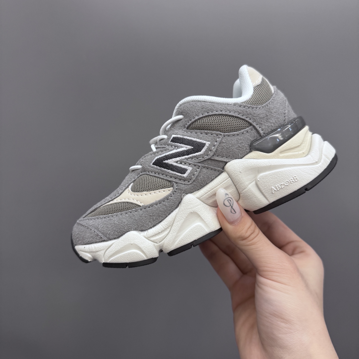 图片[6]-NB9060松紧扣儿童老爹运动鞋 尺码：24-36码 经典NB9060老爹款🆕 松紧扣设计，附赠一对鞋带，穿脱方便✌🏻 老爹款式设计，百搭又时髦✨-选品中心