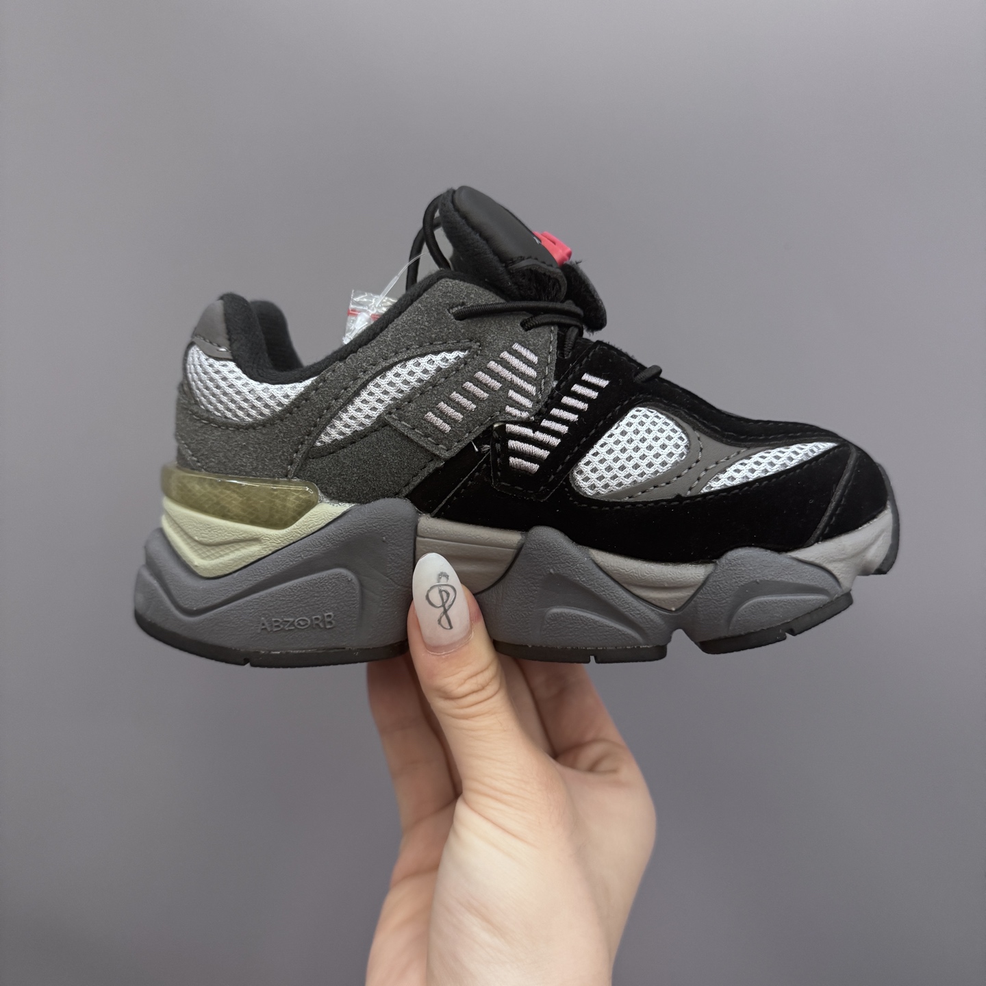 图片[4]-NB9060松紧扣儿童老爹运动鞋 尺码：24-36码 经典NB9060老爹款🆕 松紧扣设计，附赠一对鞋带，穿脱方便✌🏻 老爹款式设计，百搭又时髦✨-选品中心