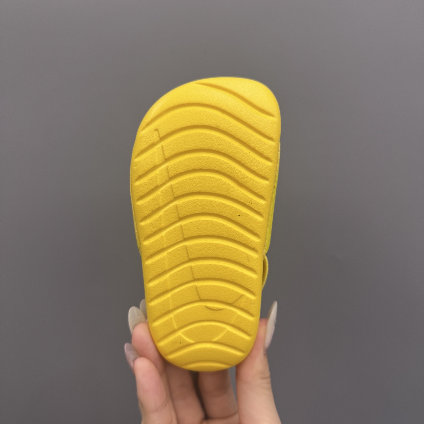 图片[9]-科比小可爱儿童凉拖鞋 尺码：21-29.5码 海边度假必备🏝️ 精致细节做工 两穿凉鞋，超级实穿👍🏻 推荐get✔️-选品中心