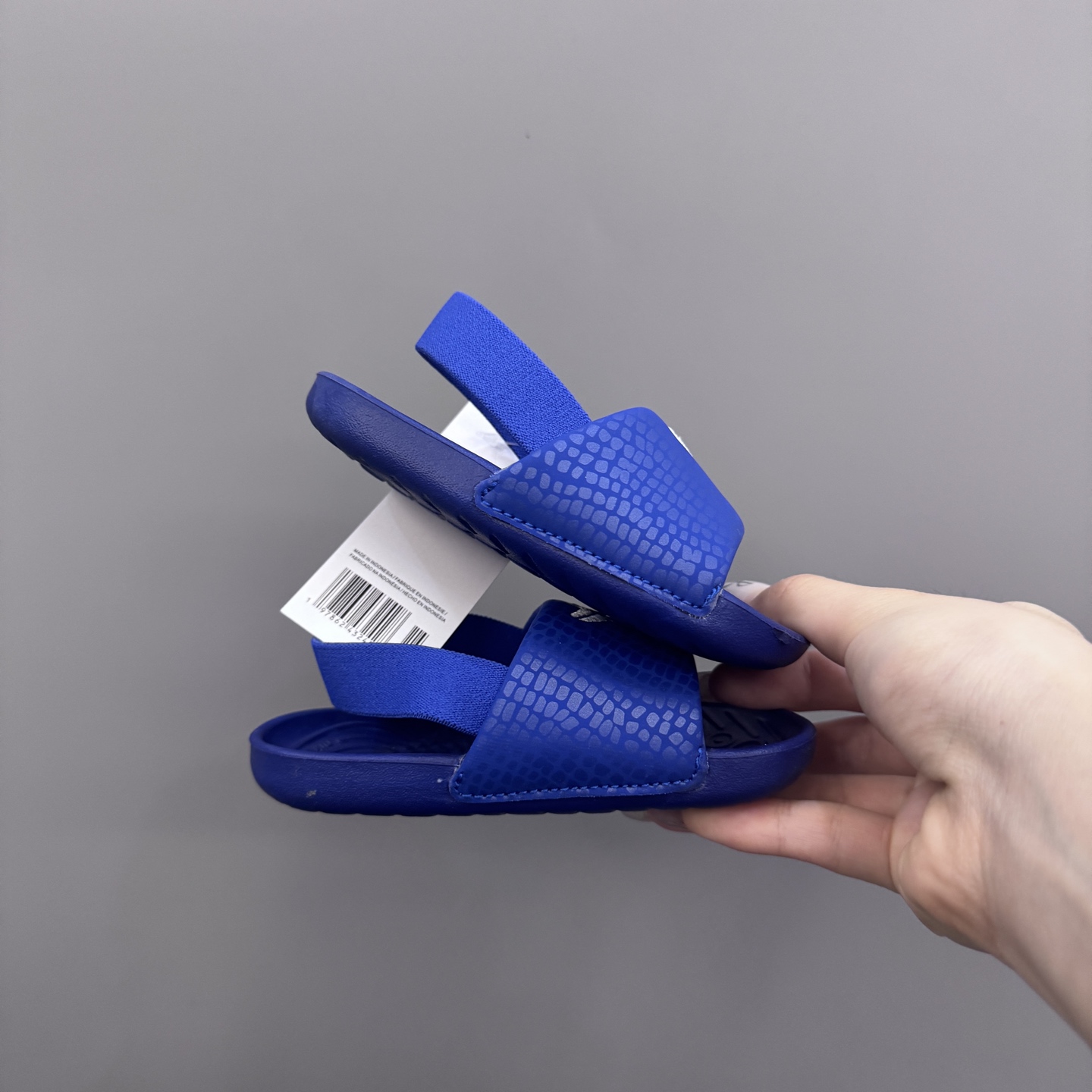 图片[2]-科比小可爱儿童凉拖鞋 尺码：21-29.5码 海边度假必备🏝️ 精致细节做工 两穿凉鞋，超级实穿👍🏻 推荐get✔️-选品中心