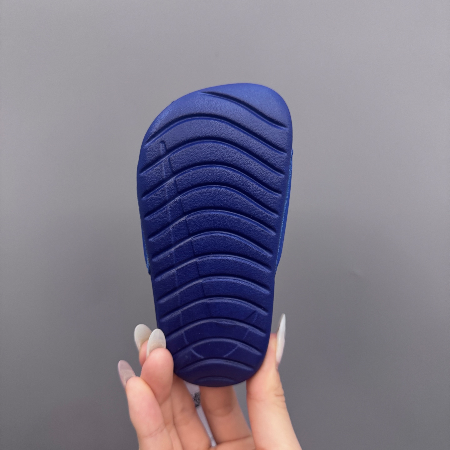 图片[9]-科比小可爱儿童凉拖鞋 尺码：21-29.5码 海边度假必备🏝️ 精致细节做工 两穿凉鞋，超级实穿👍🏻 推荐get✔️-选品中心